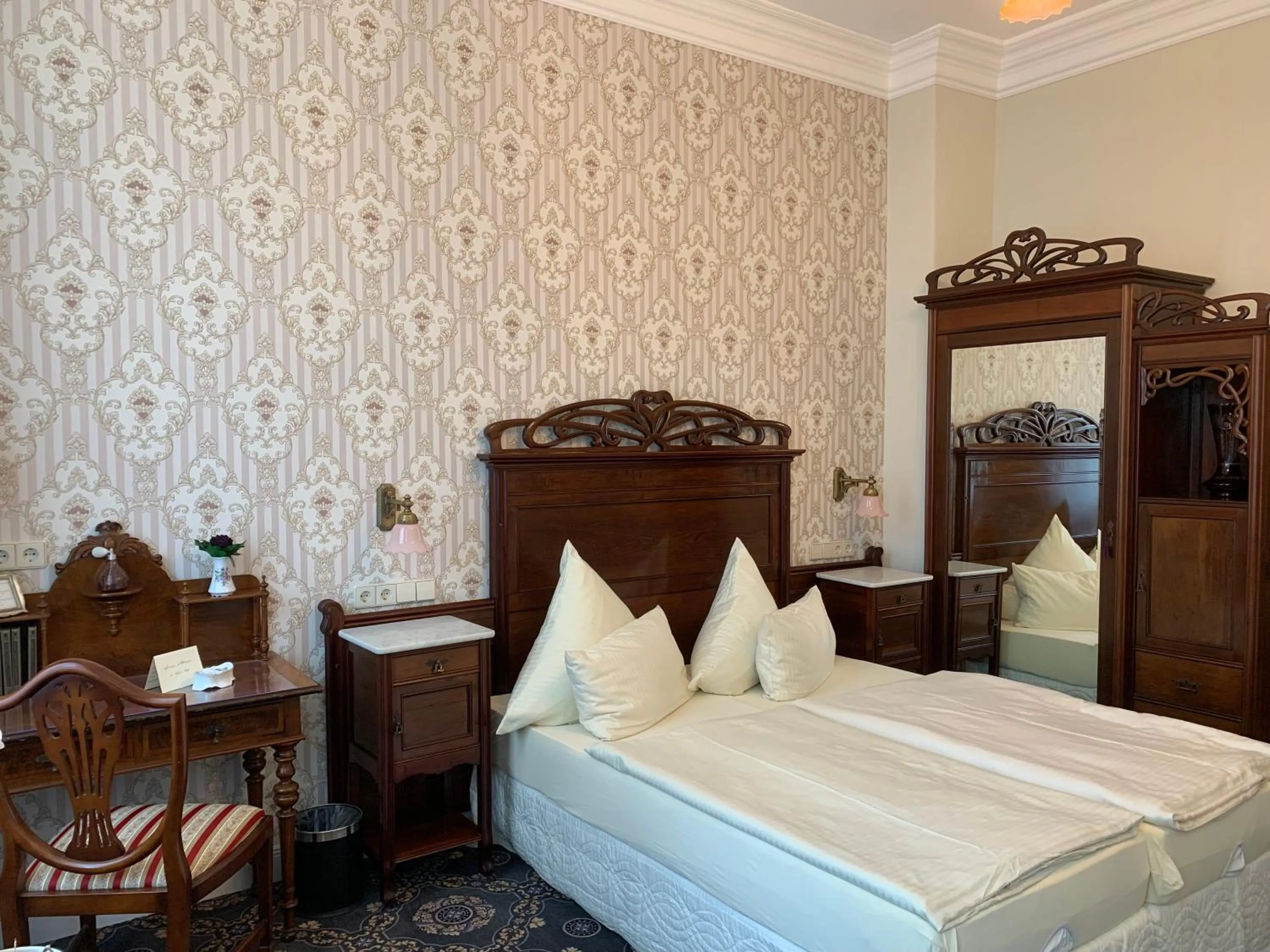 Bed in Hotel Seeufer