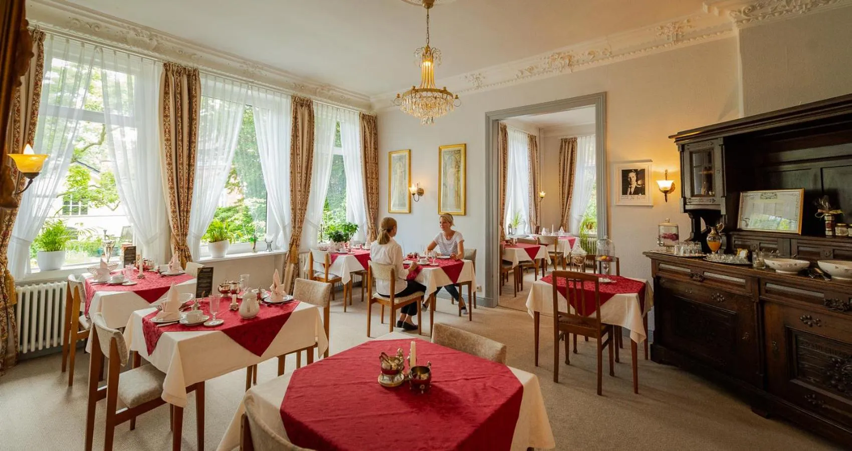 Restaurant/places to eat in Hotel Seeufer