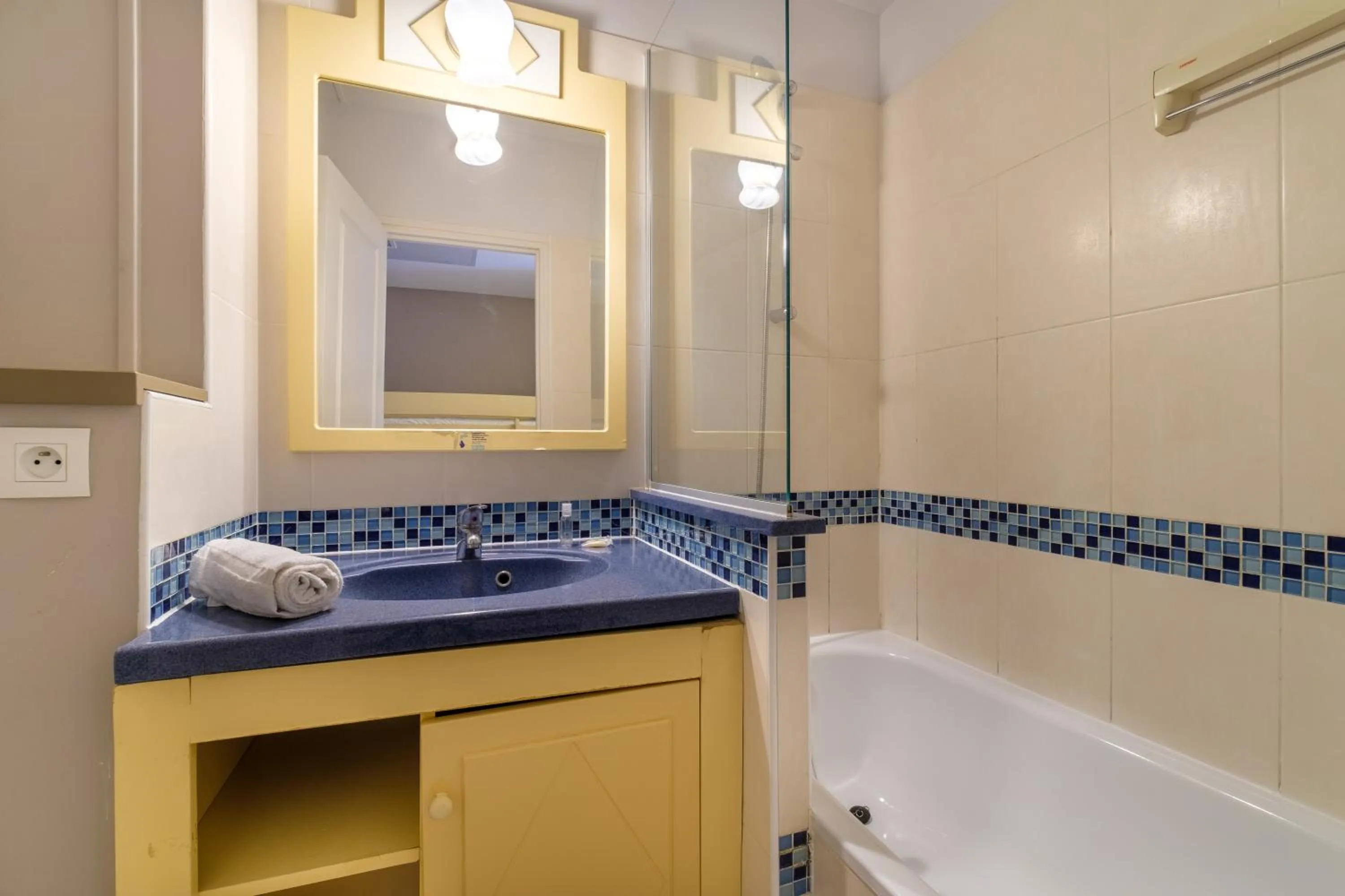 Bathroom in Résidence Pierre & Vacances Heliotel Marine