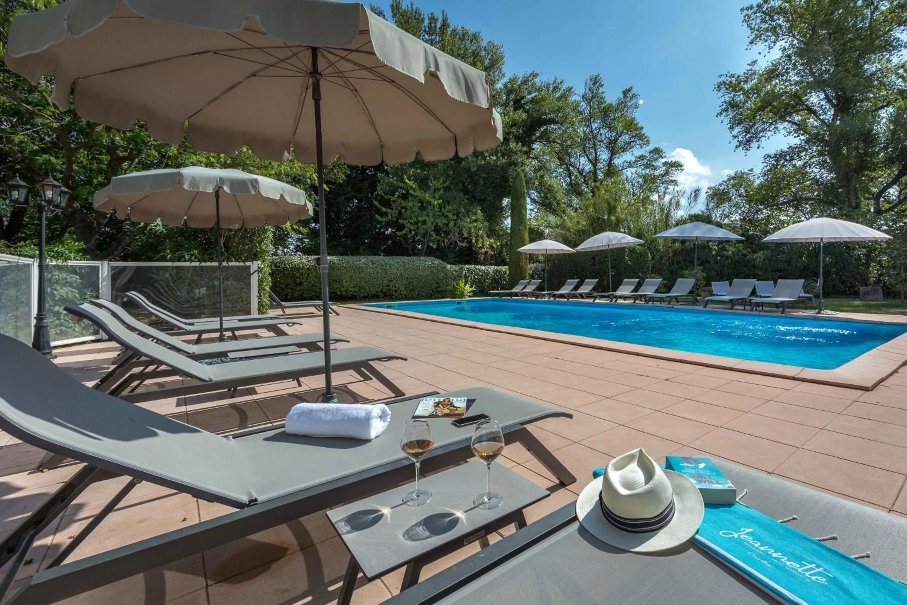 Swimming pool in Ibis Cavaillon Portes du Luberon