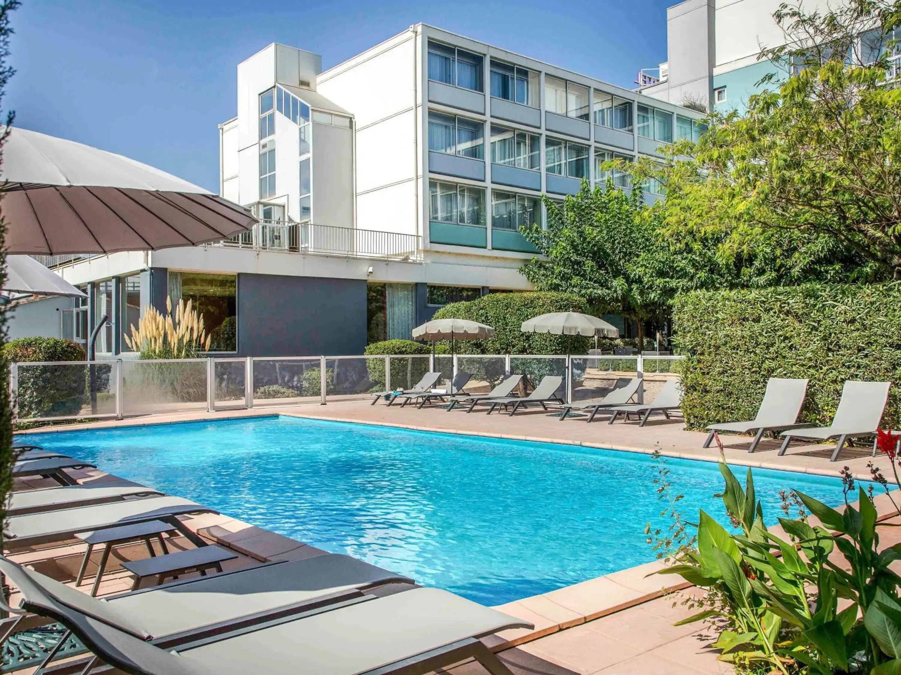 Property building in Ibis Cavaillon Portes du Luberon Property building in Ibis Cavaillon Portes du Luberon