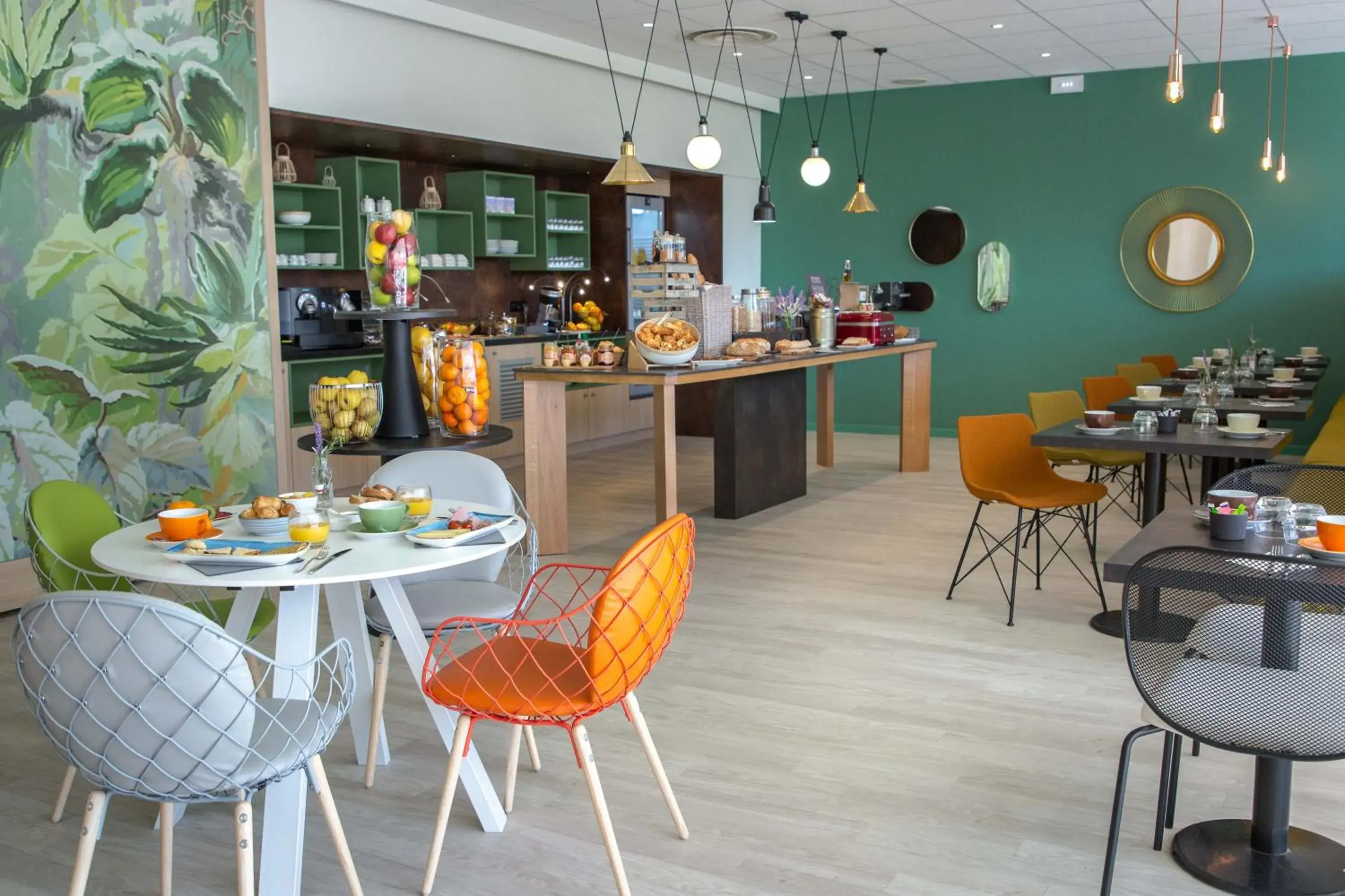 Restaurant/places to eat in Ibis Cavaillon Portes du Luberon Restaurant/places to eat in Ibis Cavaillon Portes du Luberon