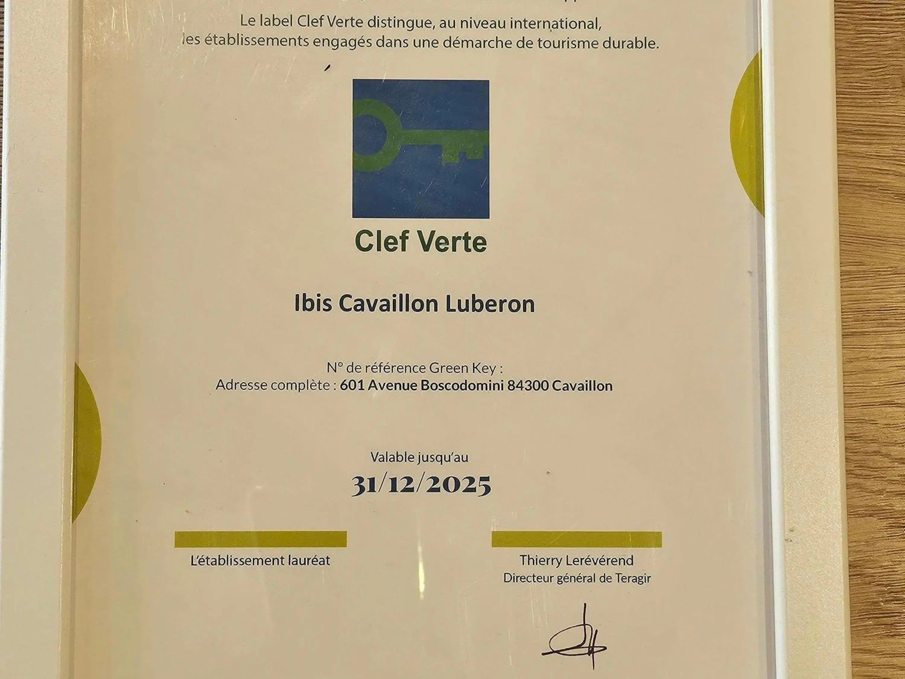 Property building in Ibis Cavaillon Portes du Luberon Property building in Ibis Cavaillon Portes du Luberon