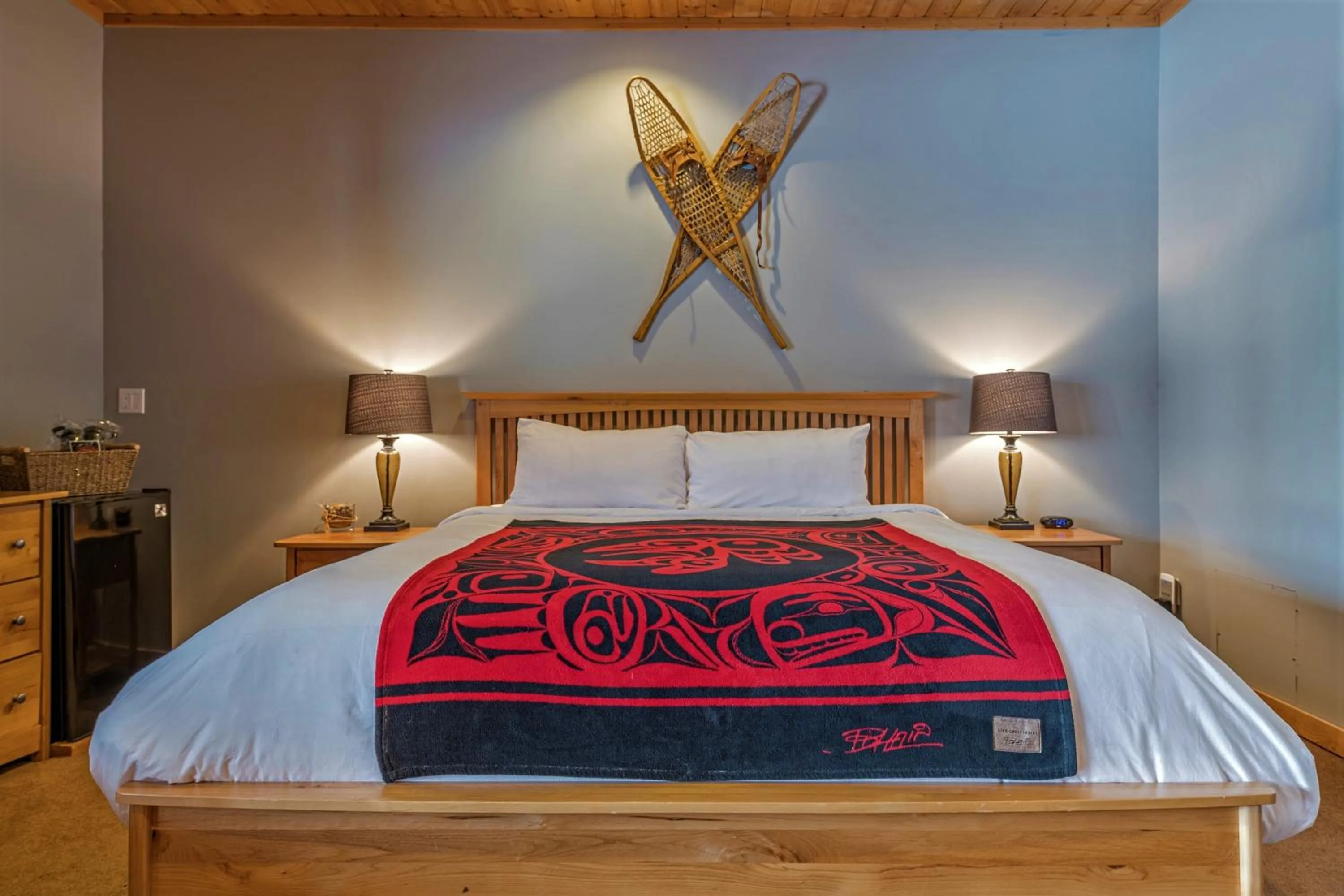 Deluxe King Room in Spirit Lodge at Silverstar