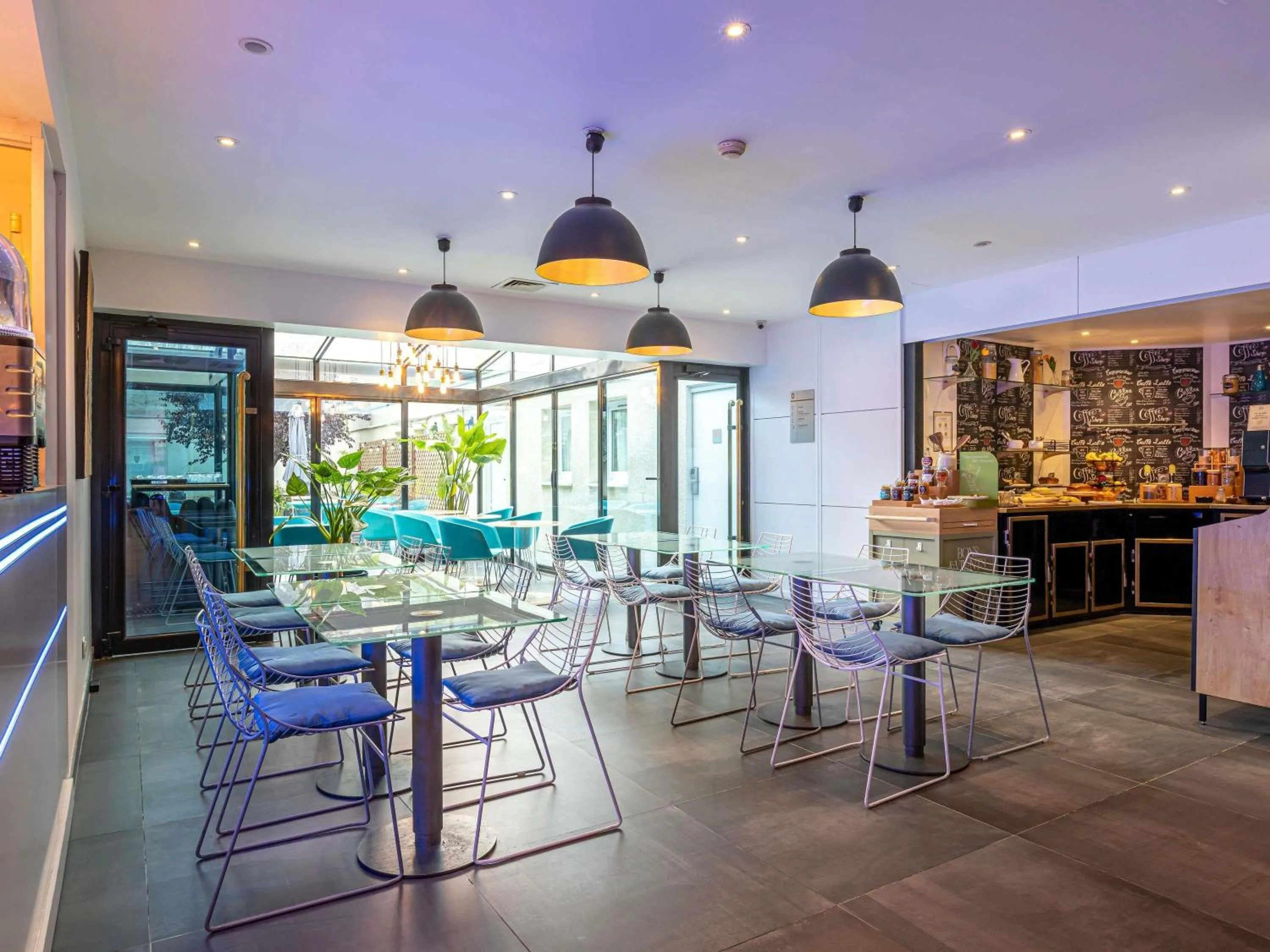 Property building in Mercure Paris Malakoff Parc des Expositions