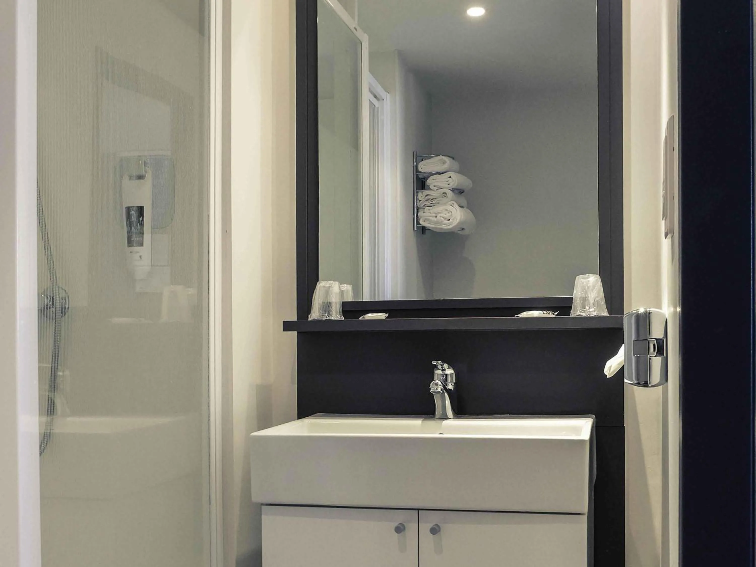 Bedroom in Mercure Paris Malakoff Parc des Expositions