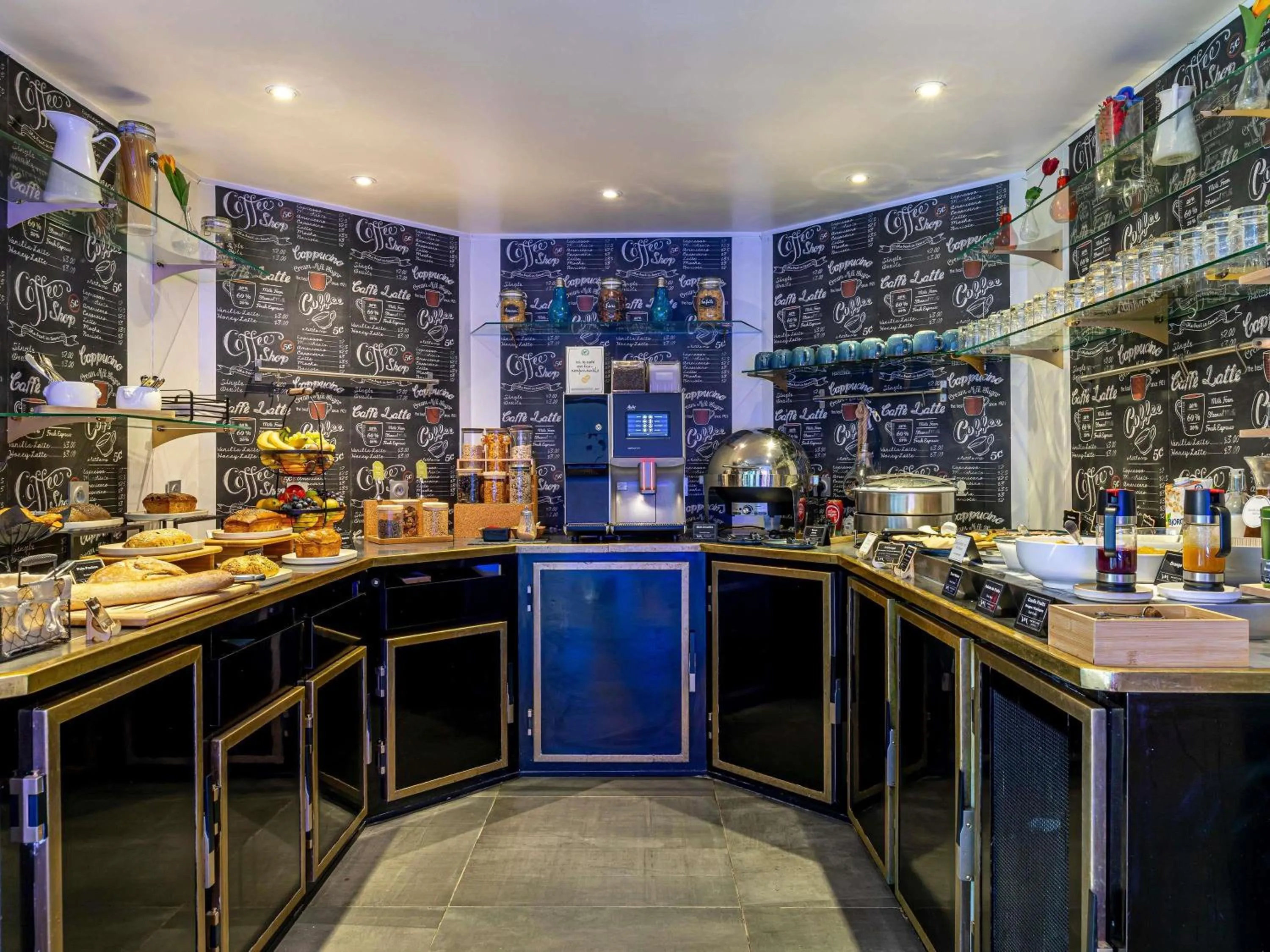 Property building in Mercure Paris Malakoff Parc des Expositions