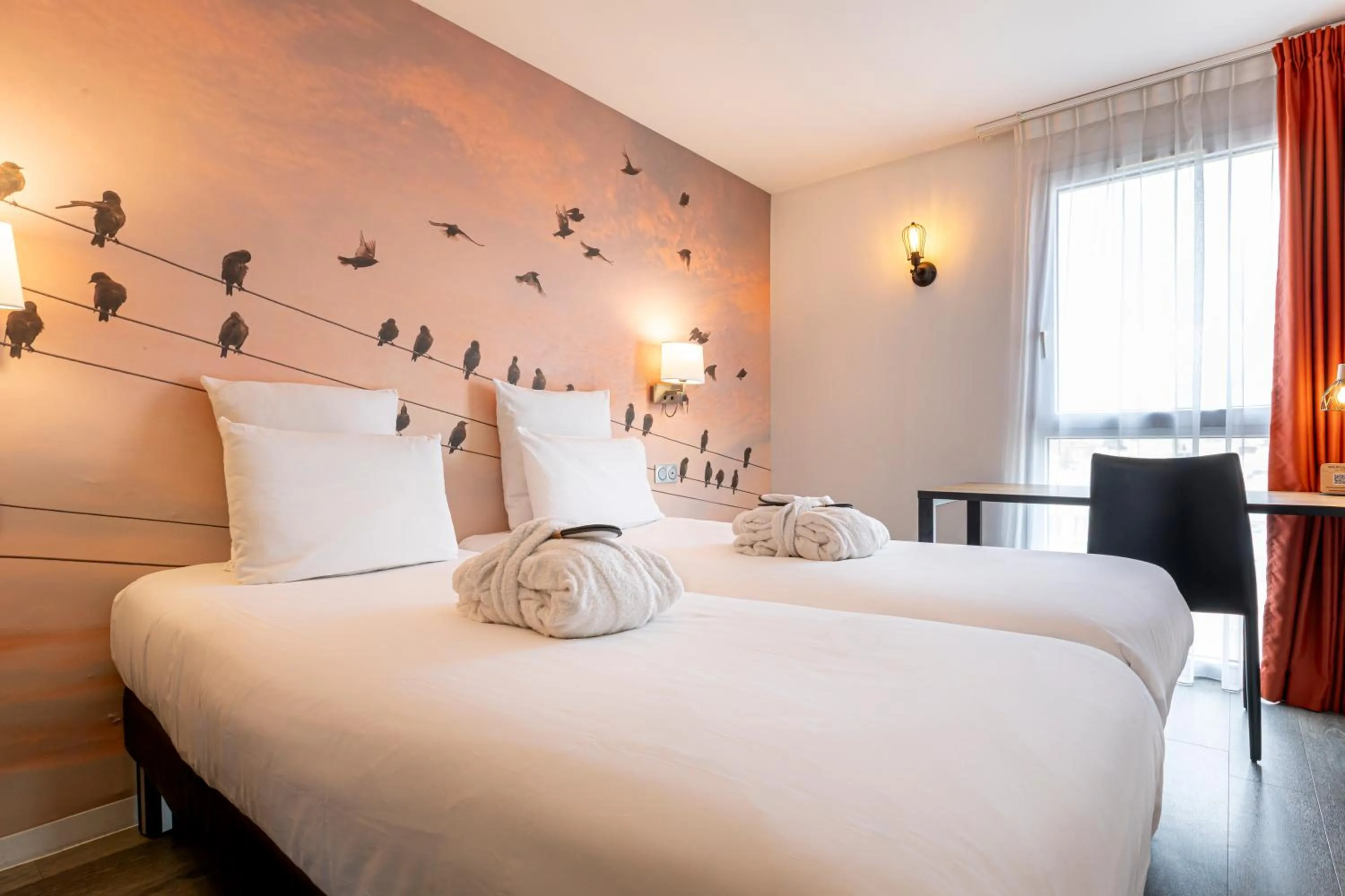 Bedroom, Bed in Mercure Paris Malakoff Parc des Expositions