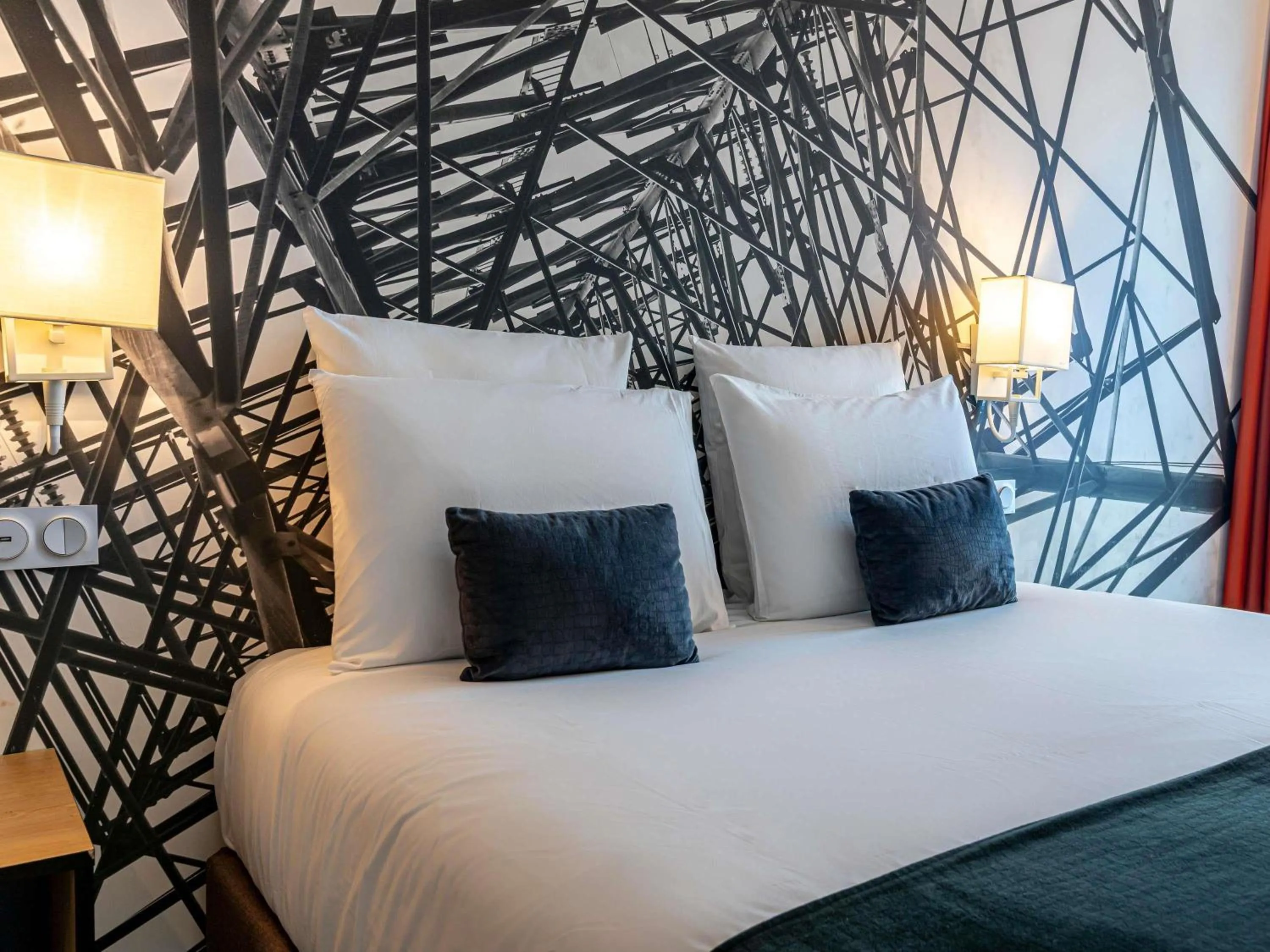 Bedroom, Bed in Mercure Paris Malakoff Parc des Expositions