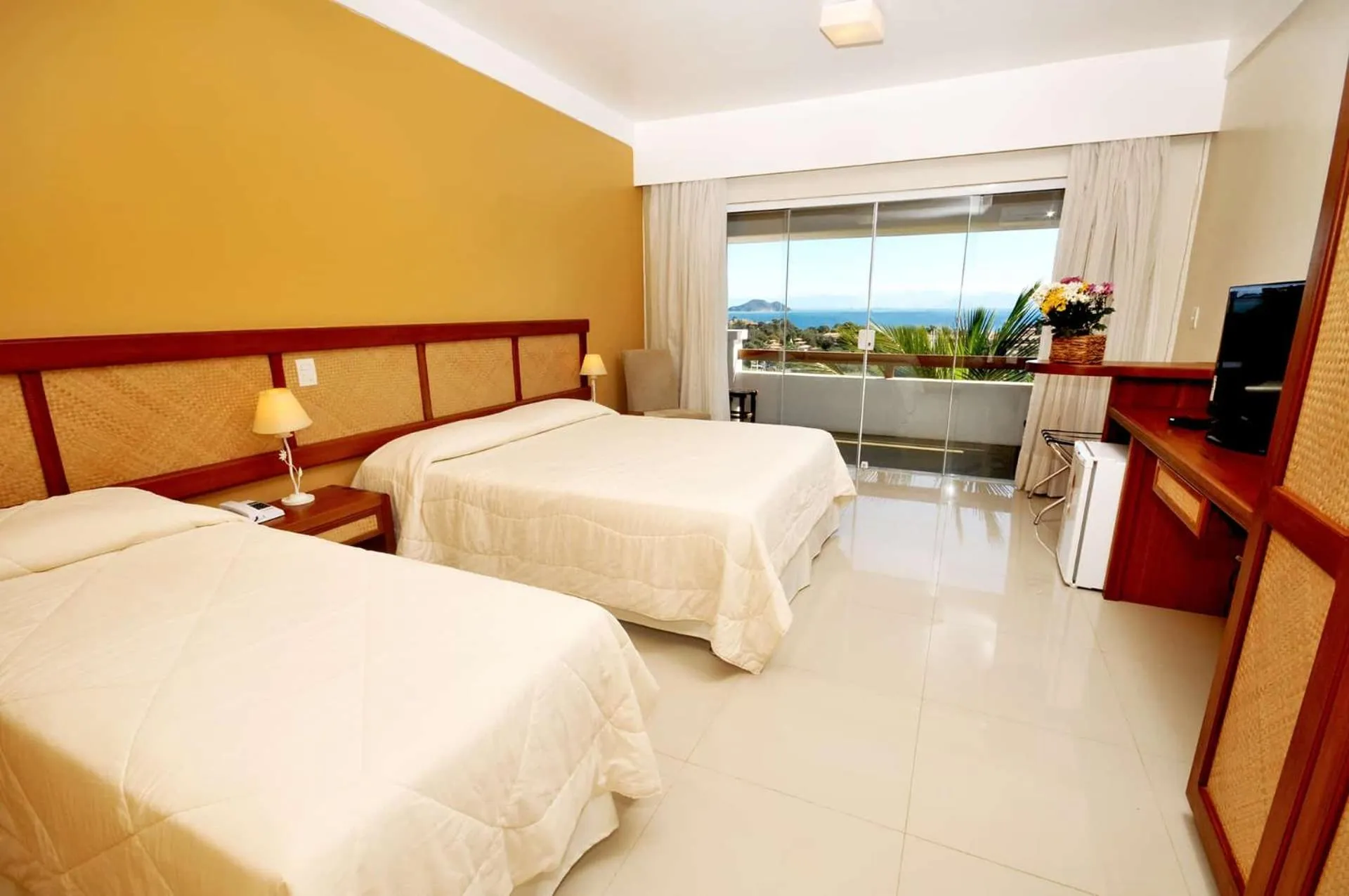 Photo of the whole room, Bed in Pousada Pelicano