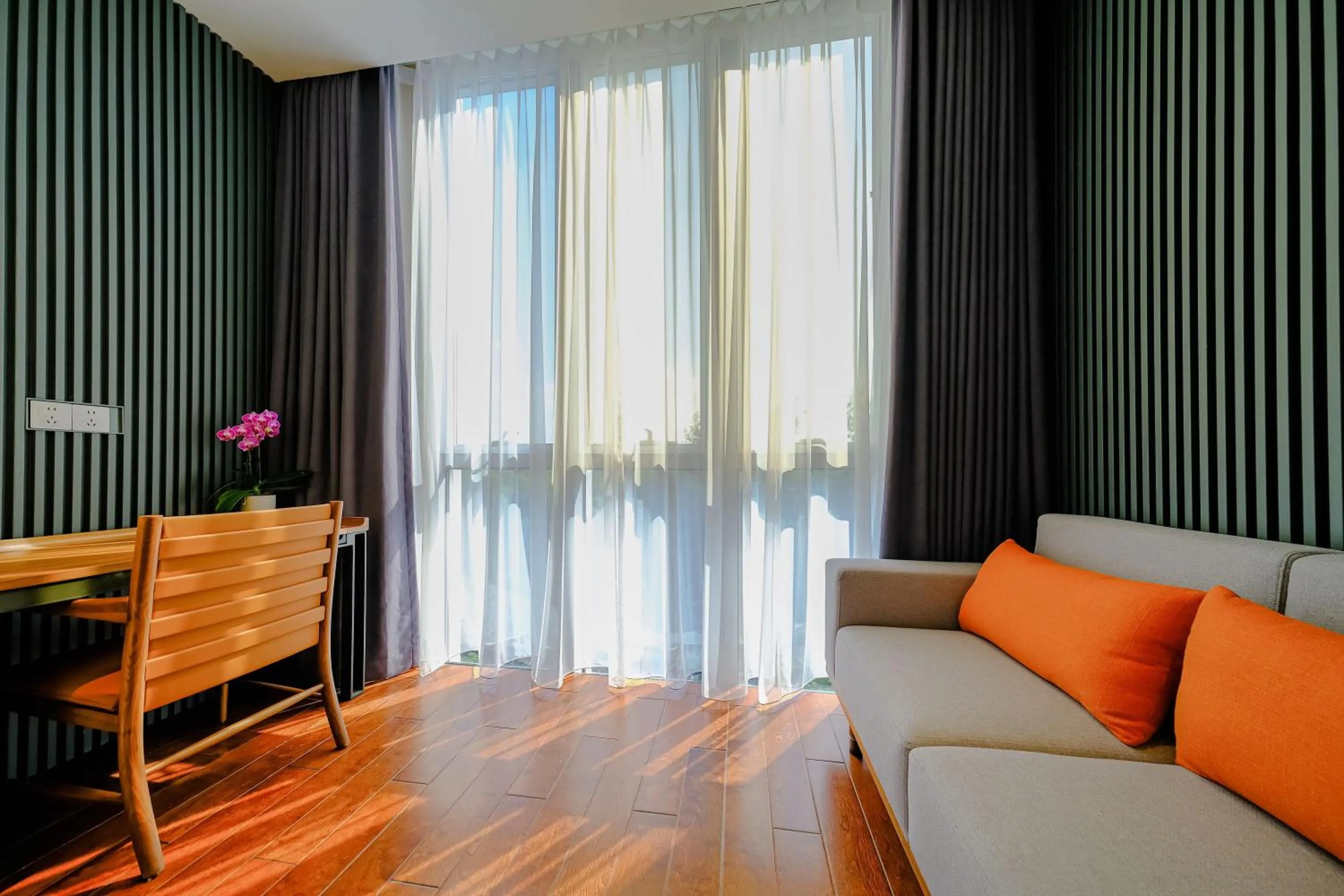 Seating area in Shanghai International Tourist Resort Fuyi Hotel