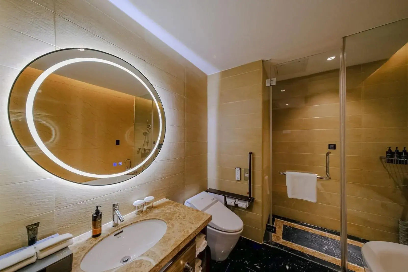 Executive Twin Room in UrCove by Hyatt Shanghai Pudong East Executive Twin Room in UrCove by Hyatt Shanghai Pudong East