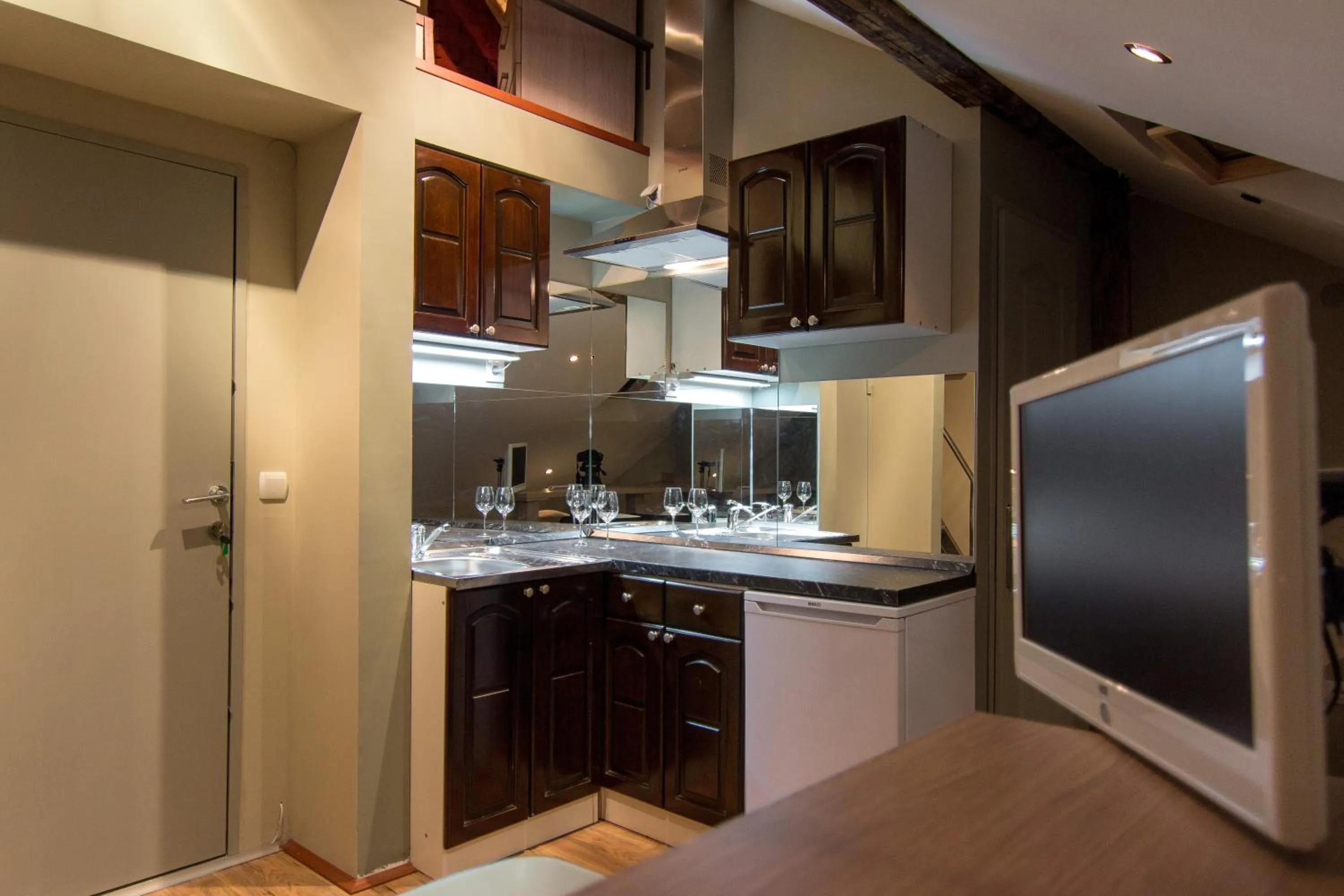Dining area in Central Park Apartments