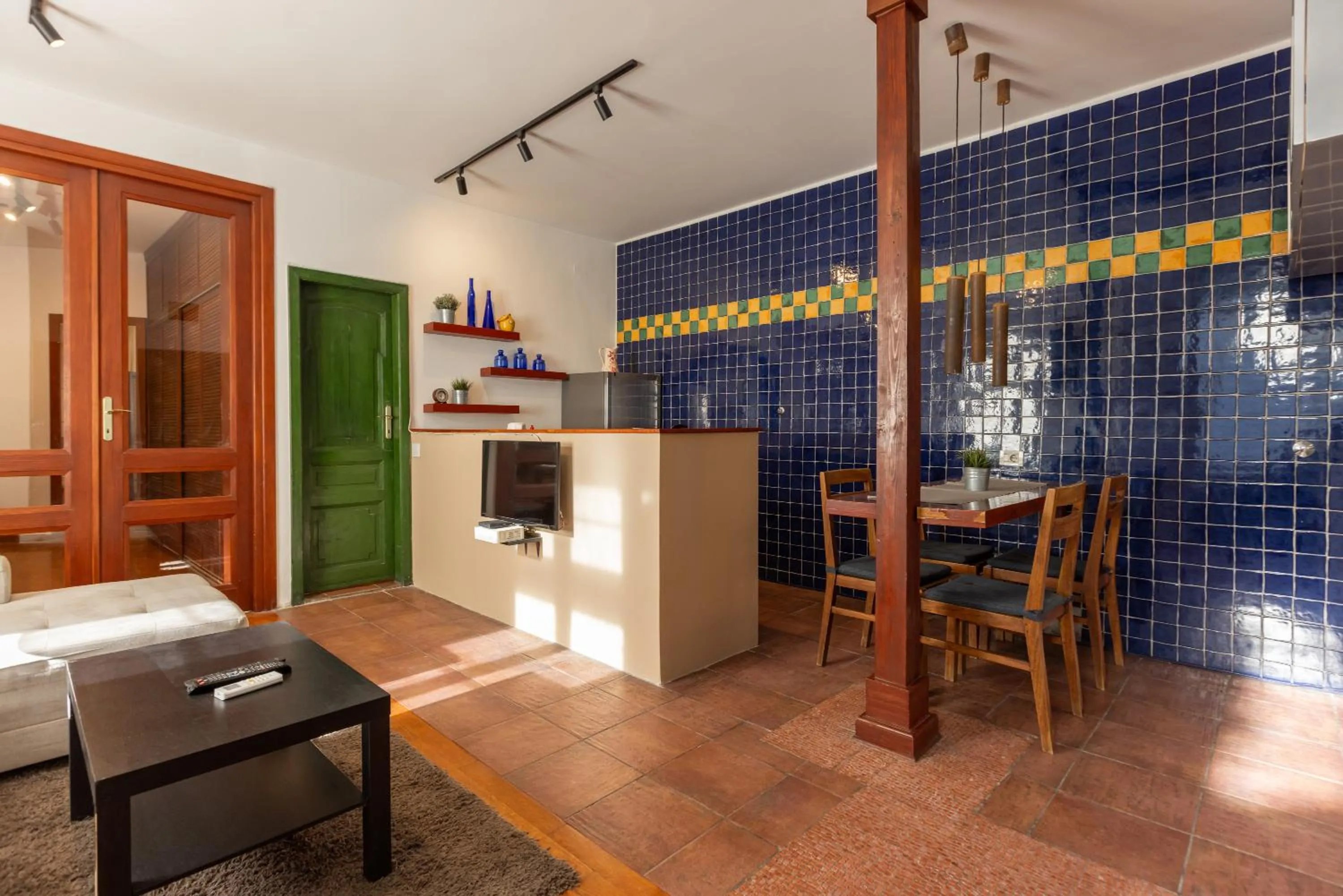 Living room in Central Park Apartments