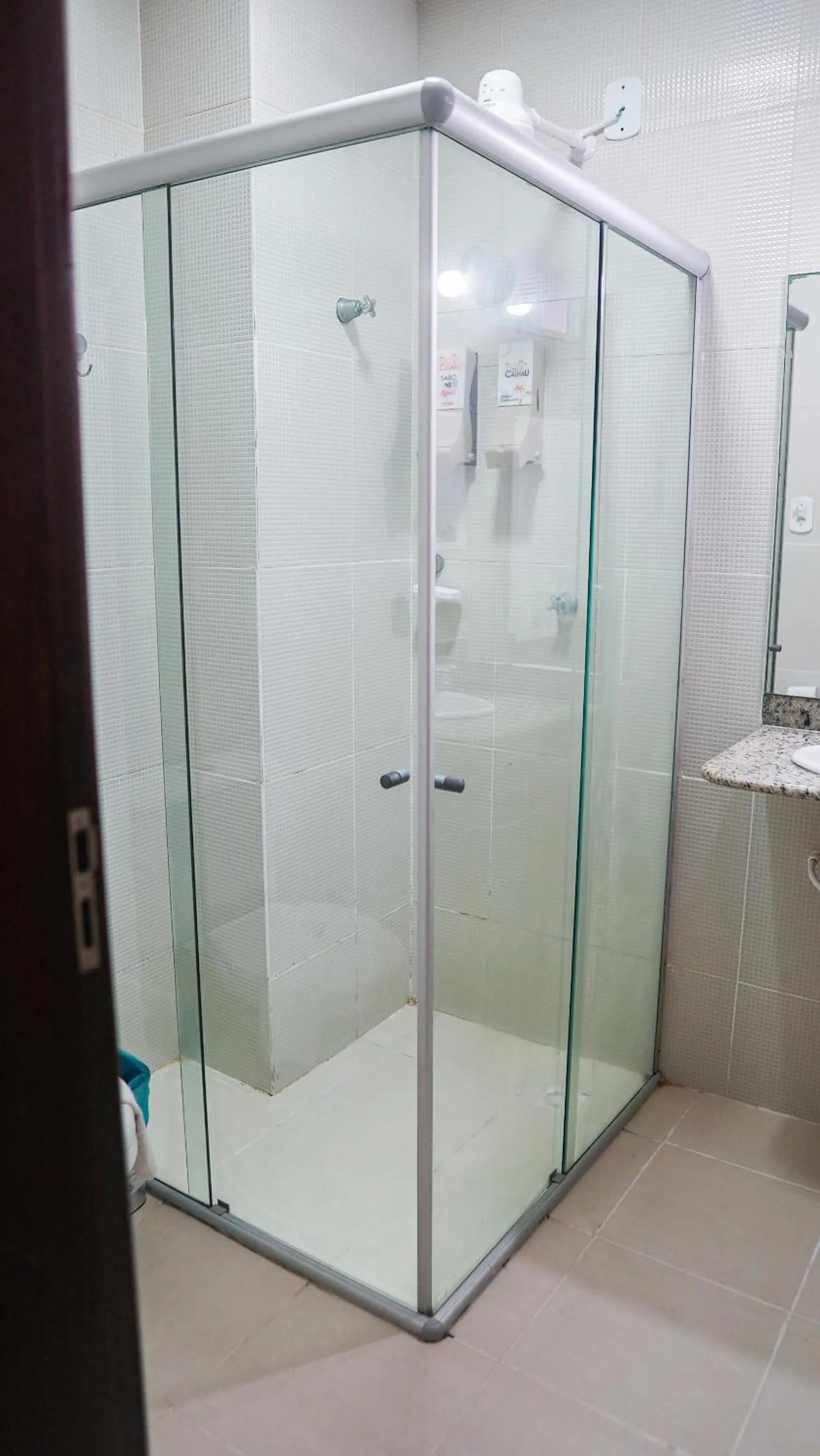 Shower in HOTEL COSTA DO CALHAU