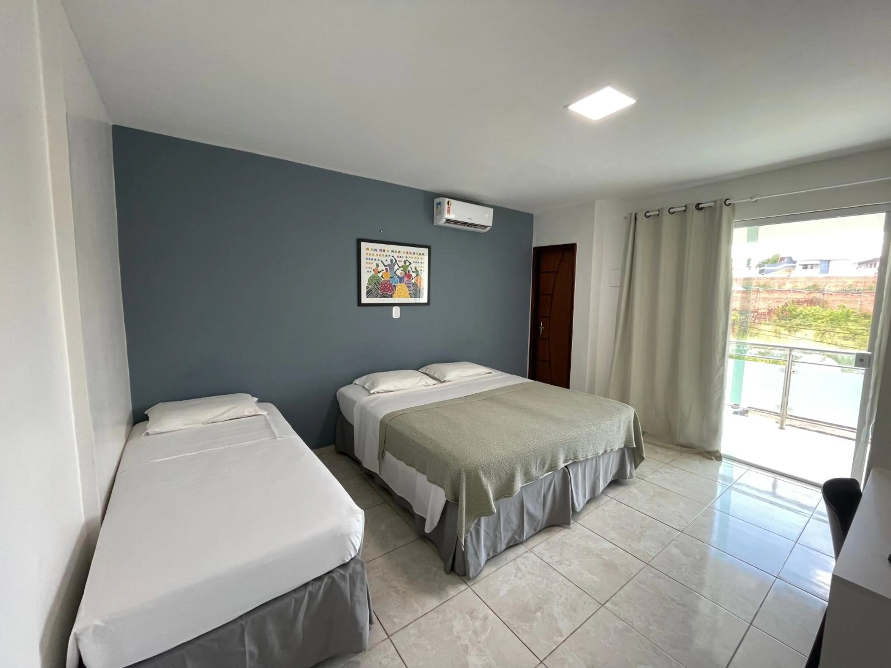 air conditioner, Bed in Belaris Hotel Executivo