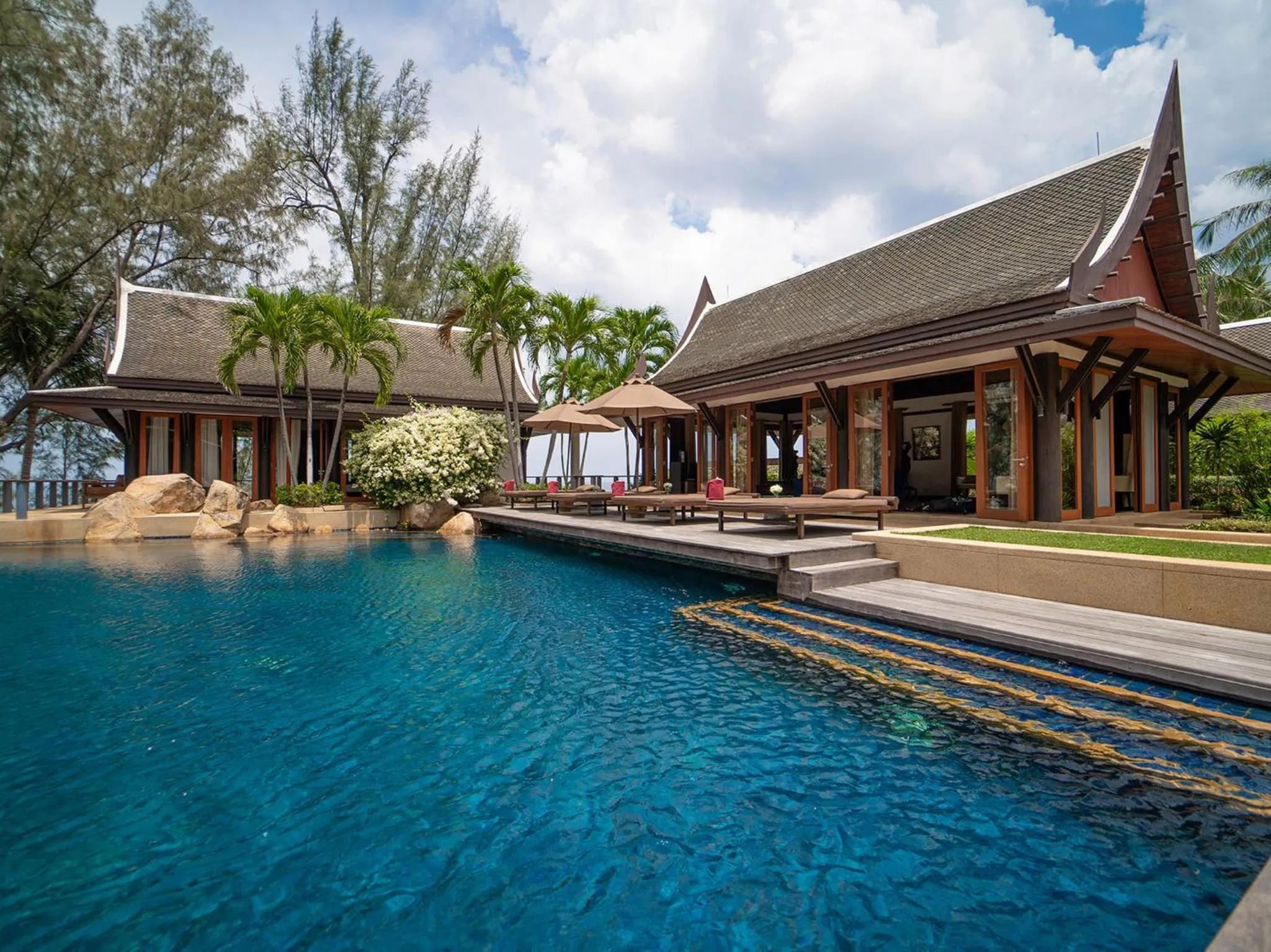 Property building in Villa Chada