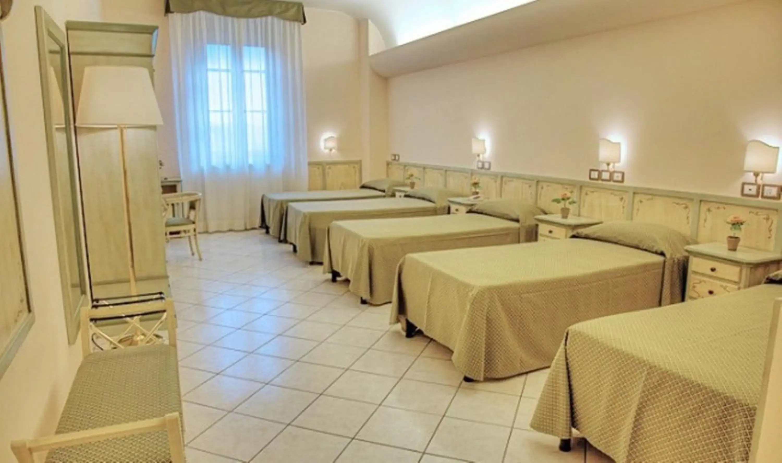 Double or Twin Room - single occupancy - Disability Access in Villa Santa Margherita - Albergo Double or Twin Room - single occupancy - Disability Access in Villa Santa Margherita - Albergo