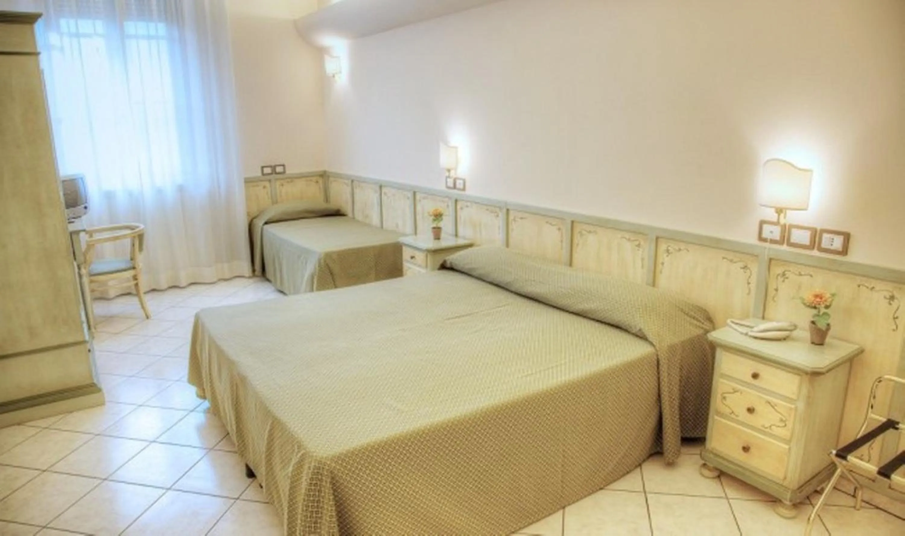 Photo of the whole room, Bed in Villa Santa Margherita - Albergo