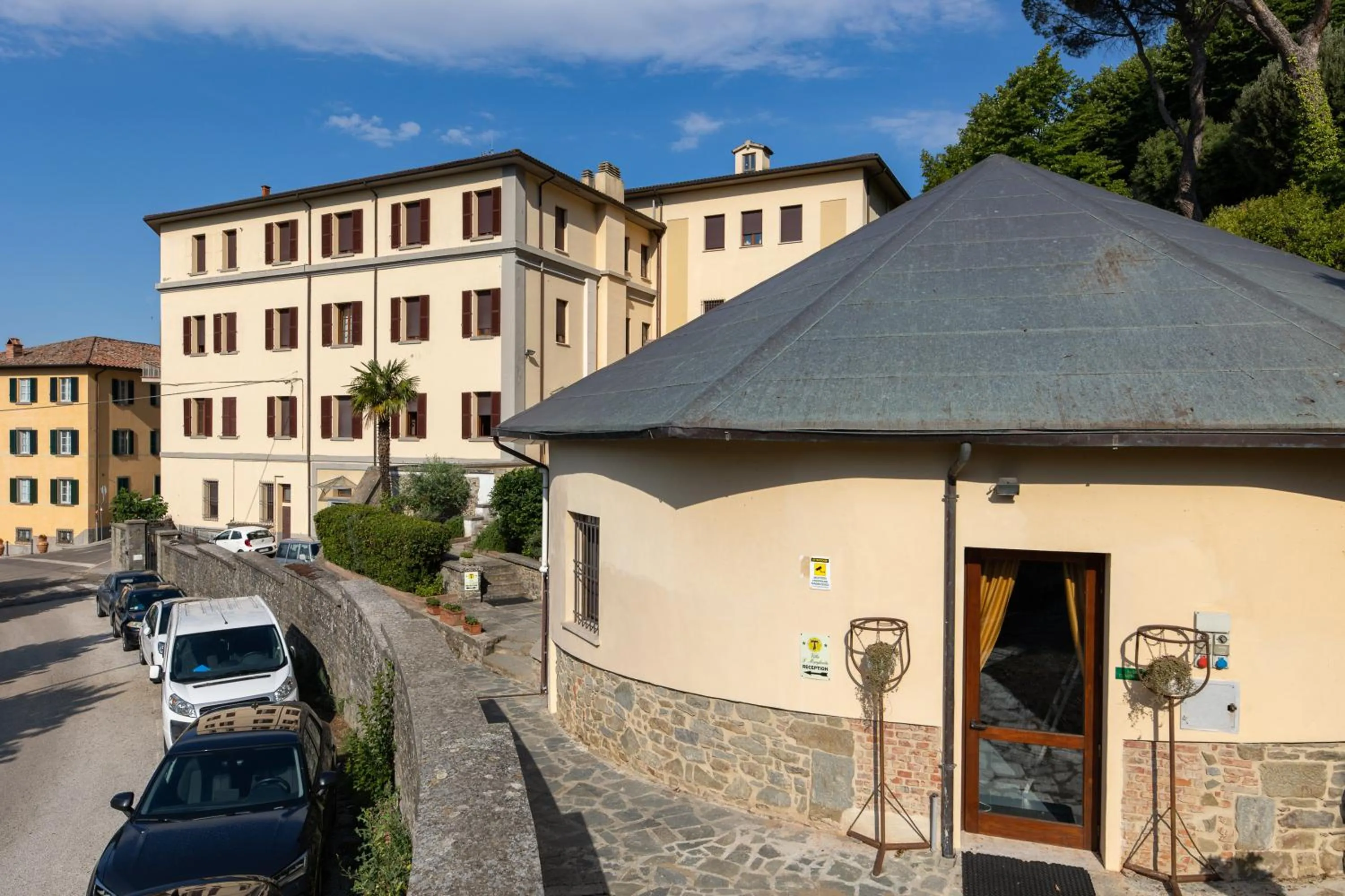 Property building in Villa Santa Margherita - Albergo