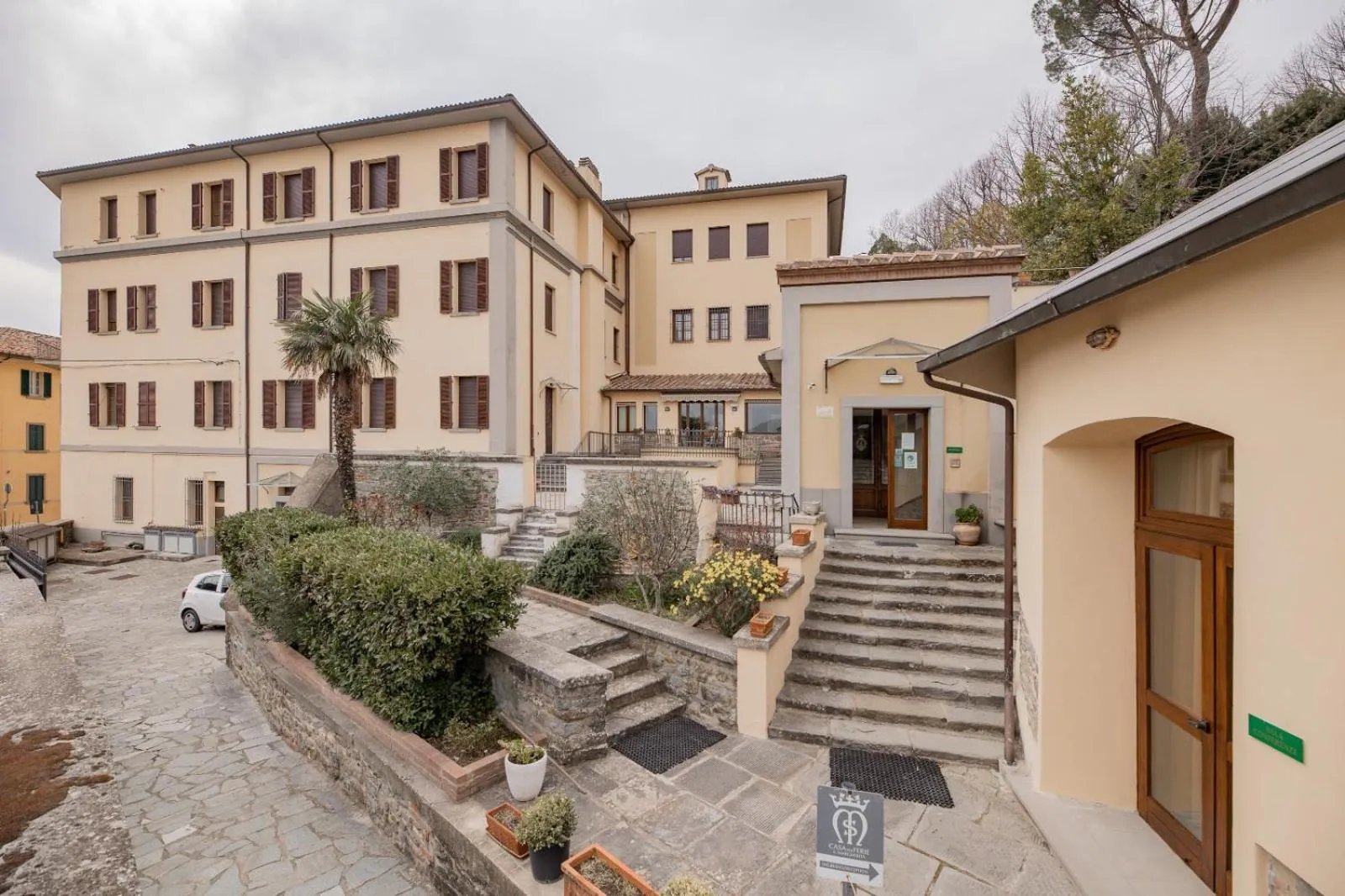 Property building in Villa Santa Margherita - Albergo