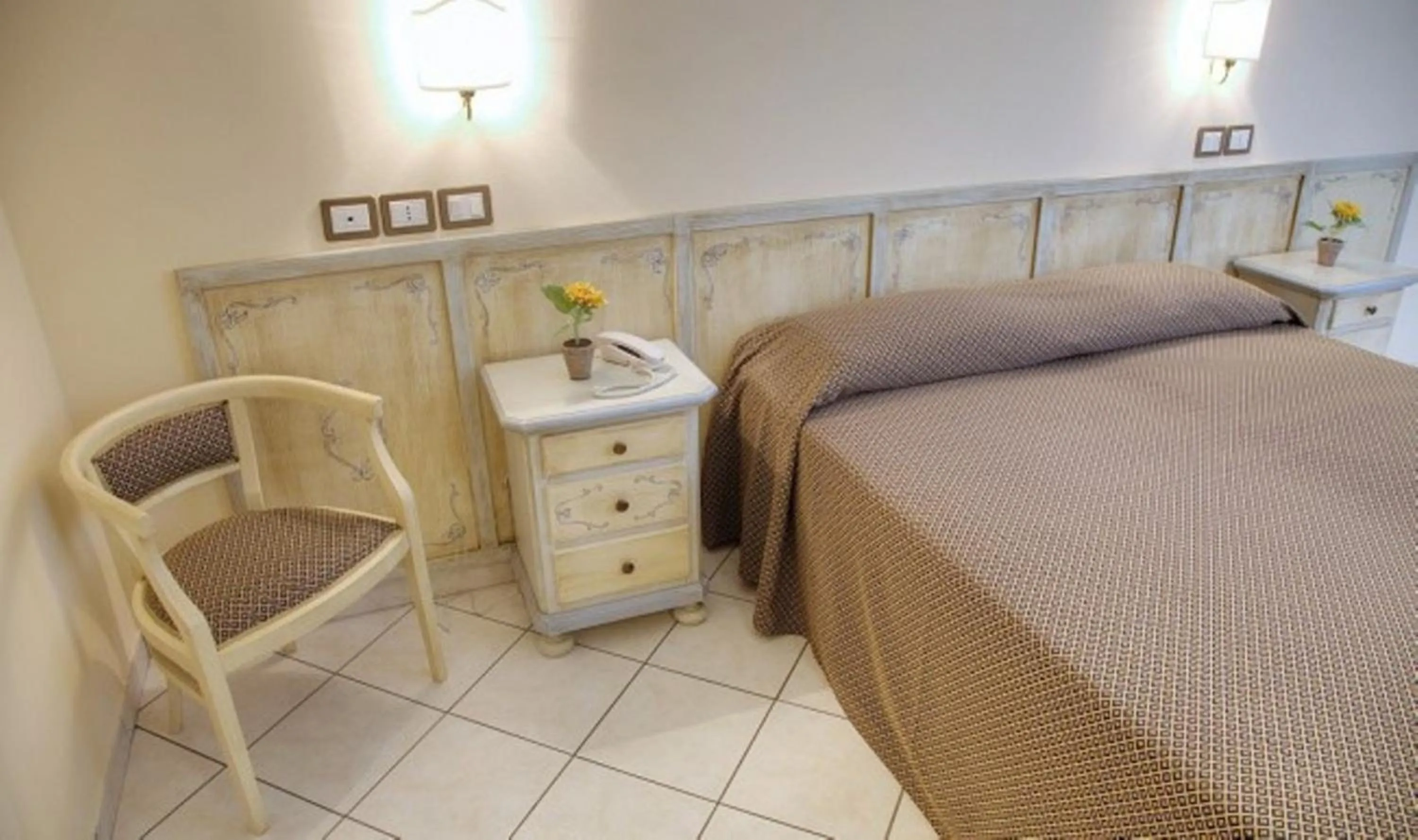 Decorative detail, Bed in Villa Santa Margherita - Albergo