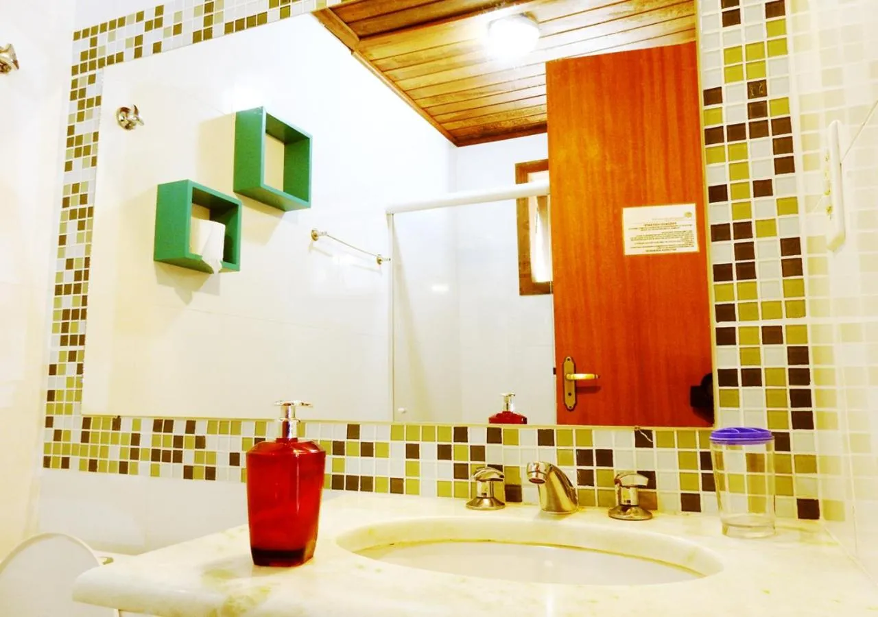 Bathroom in Pousada Encontro dos Rios