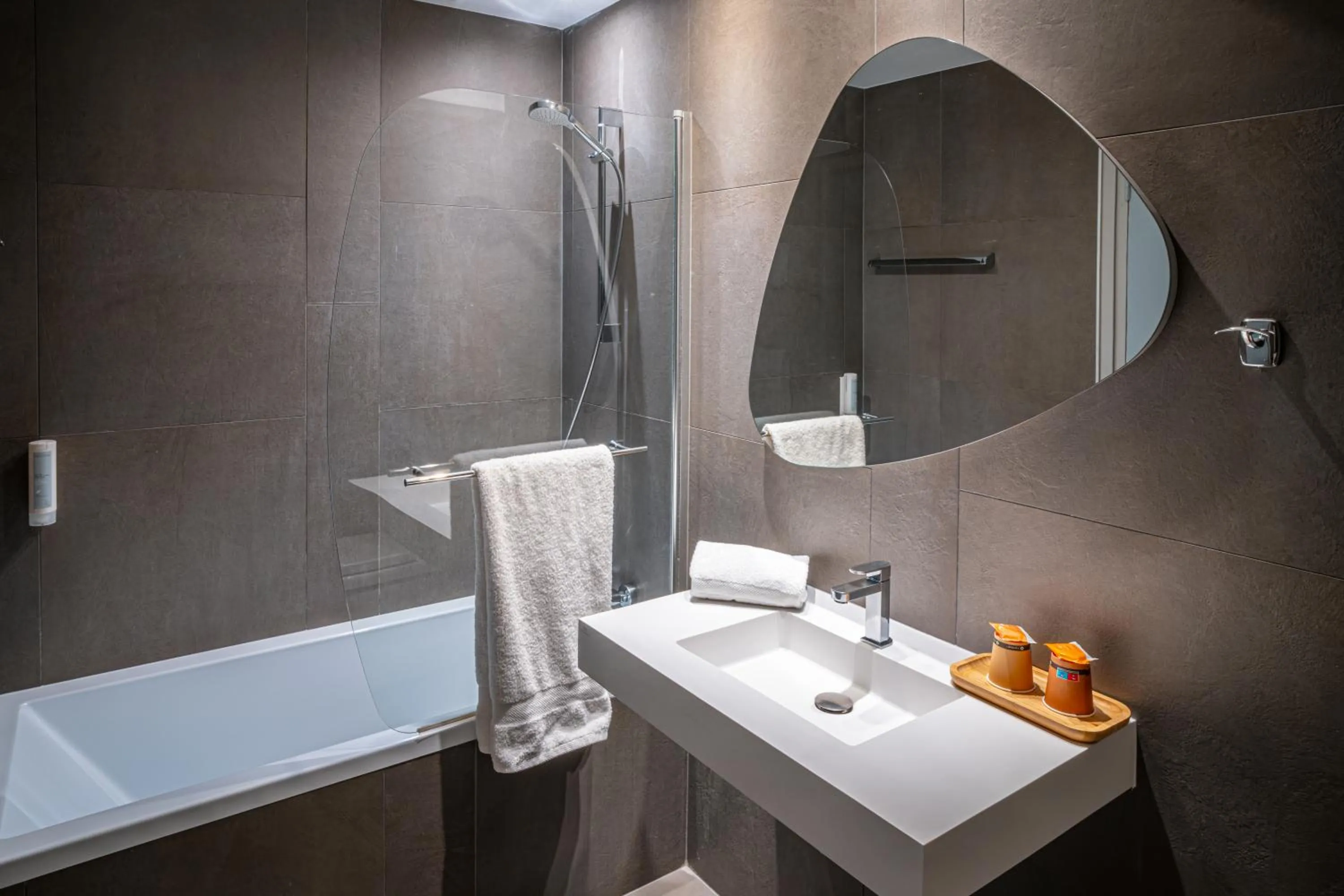 Bath in Hotel Vauban Briançon Serre Chevalier