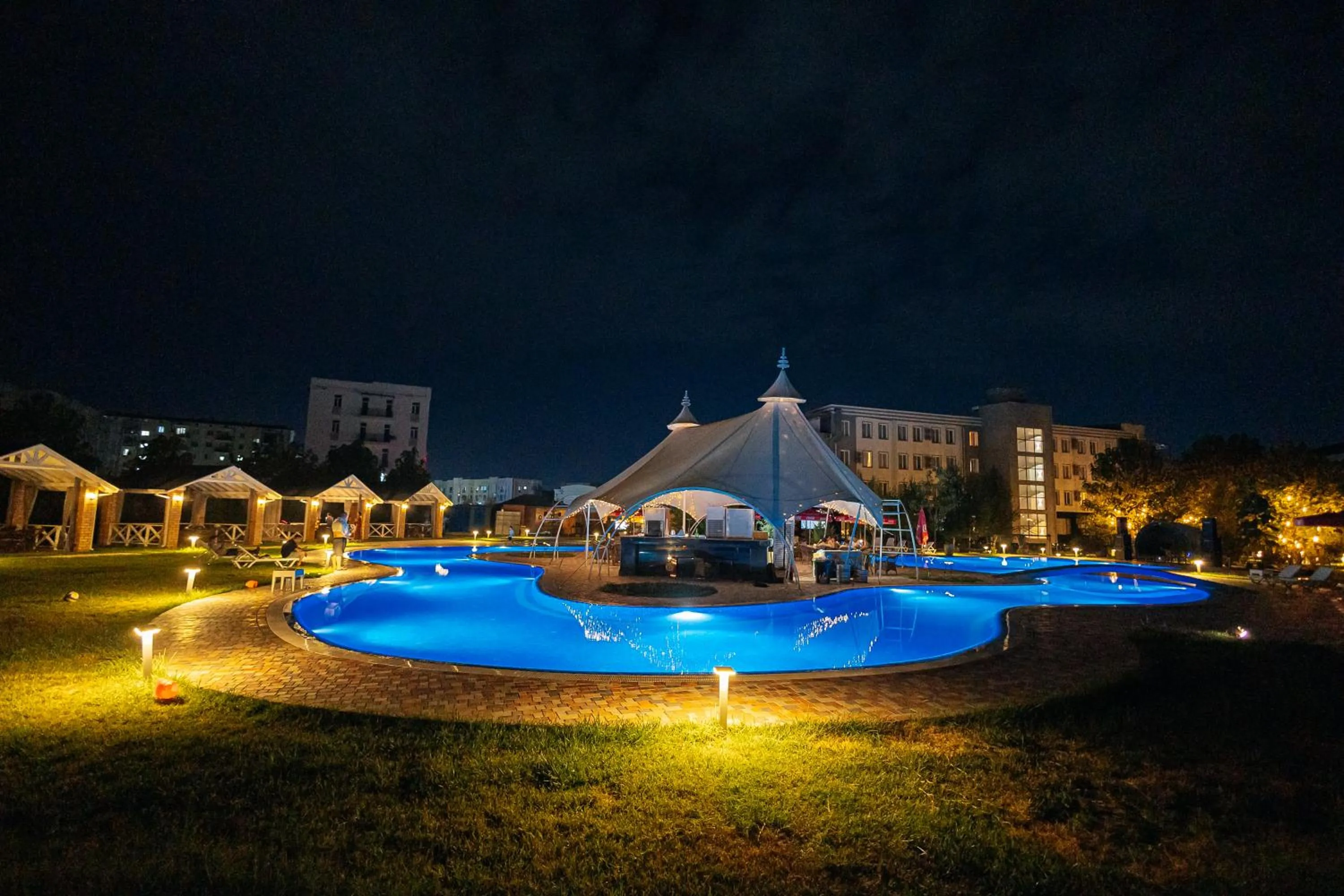 Swimming pool in Grand Fergana Hotel