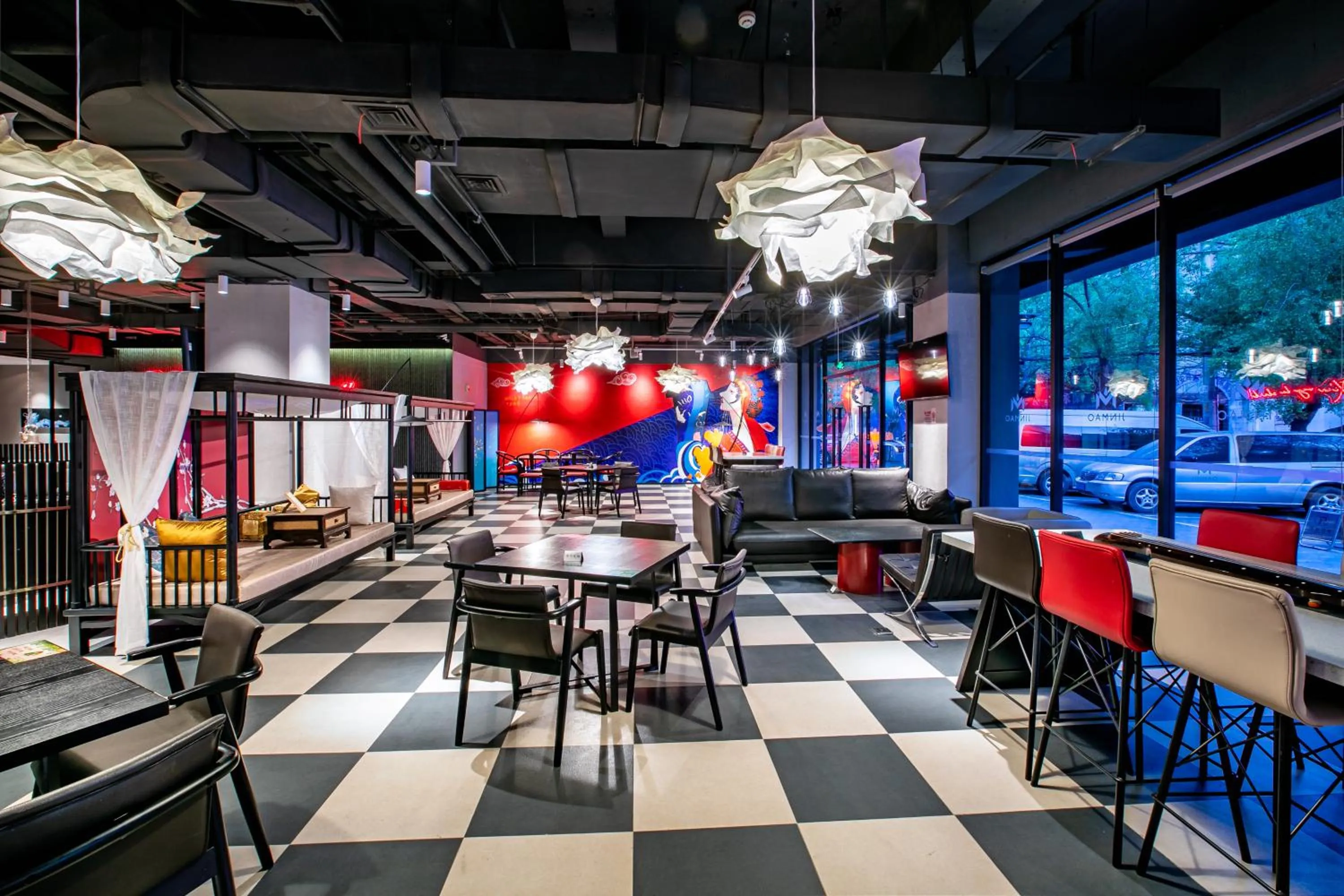 Restaurant/places to eat in Jinmao Hotel Xi'an Downtown ( Bell & Drum Tower)