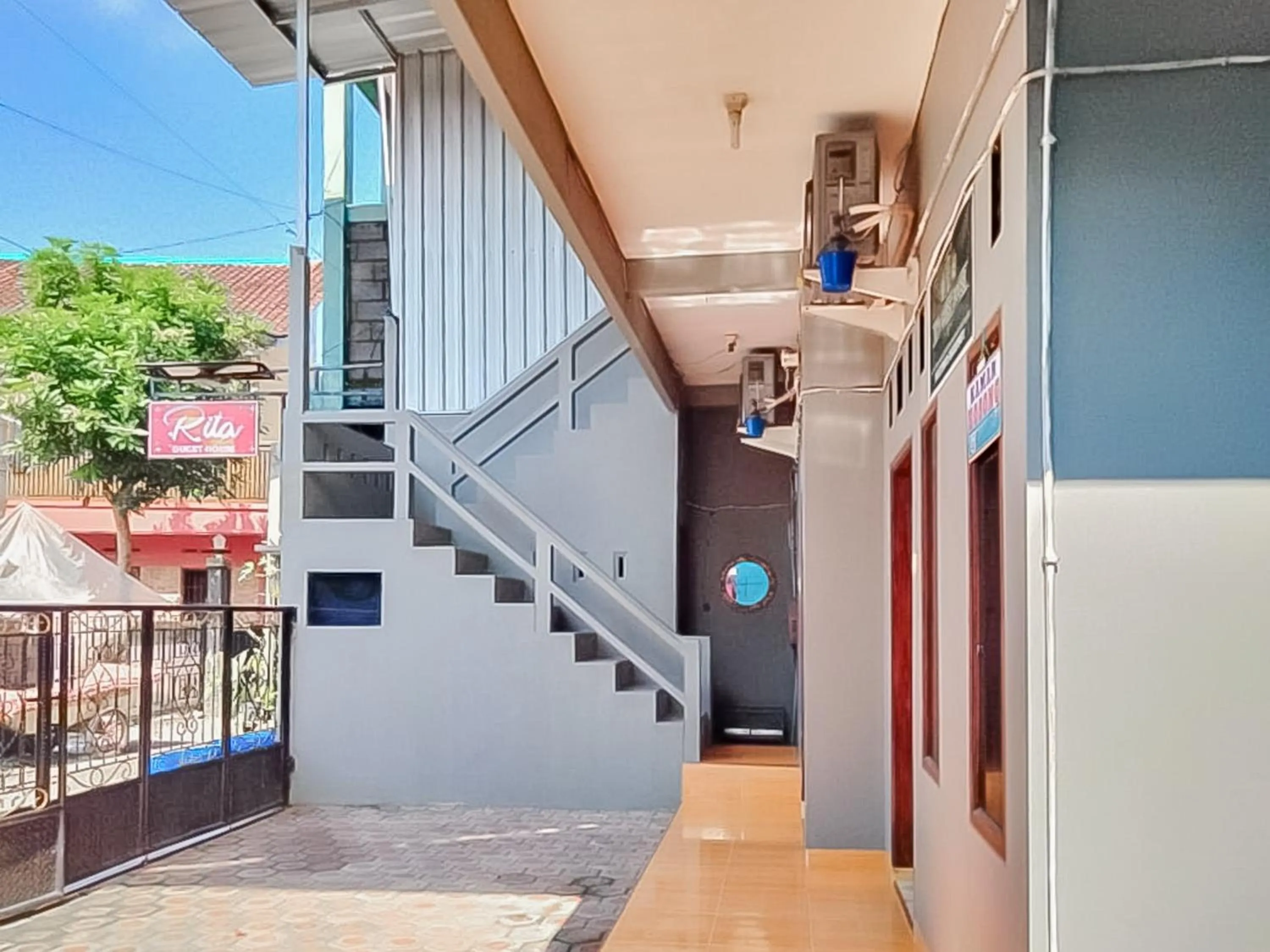 Property building in RedDoorz at Rita Guesthouse Pangandaran