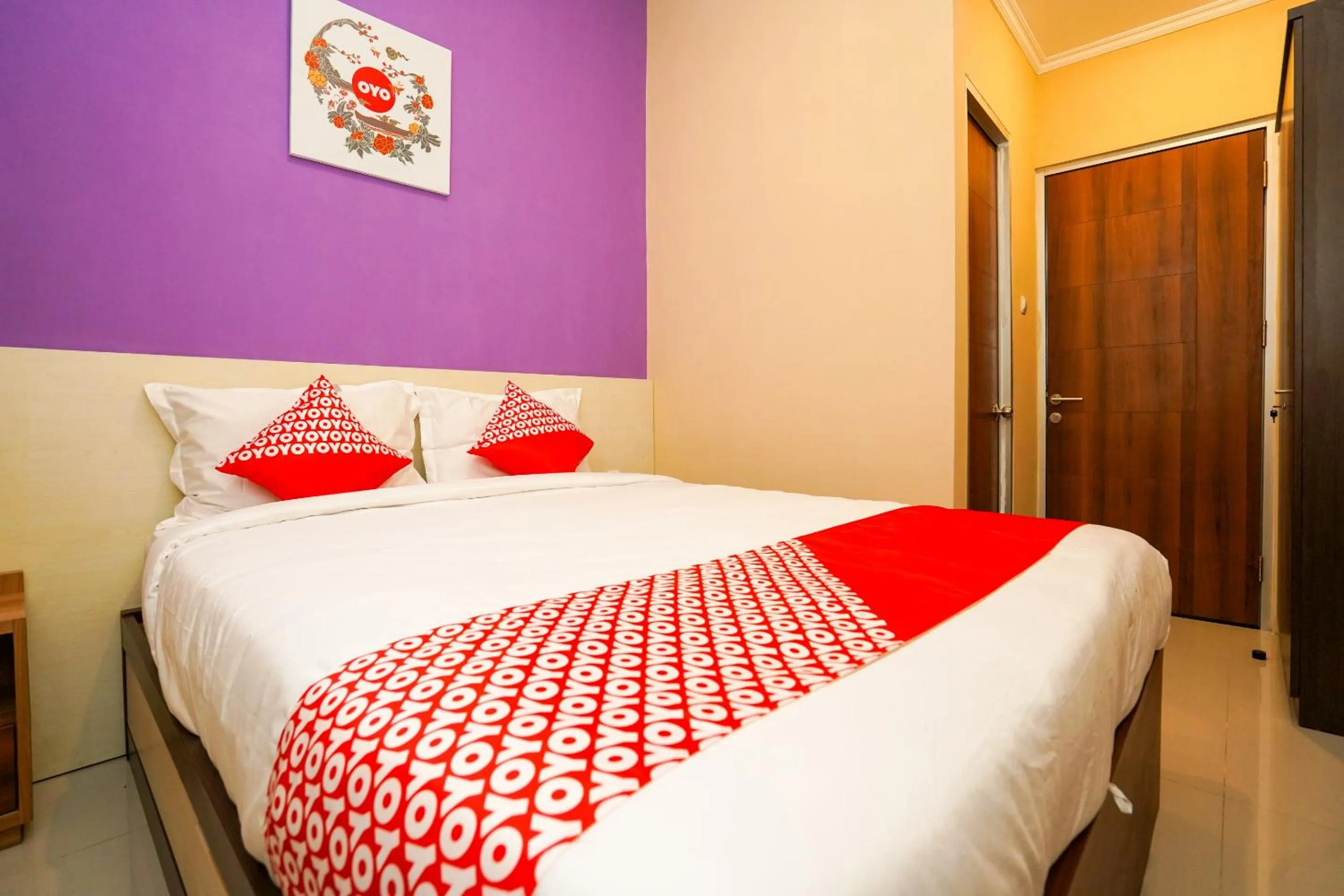 Bedroom, Bed in Hotel O Surabaya near Surabaya Town Square formerly Kupang Gunung Residence