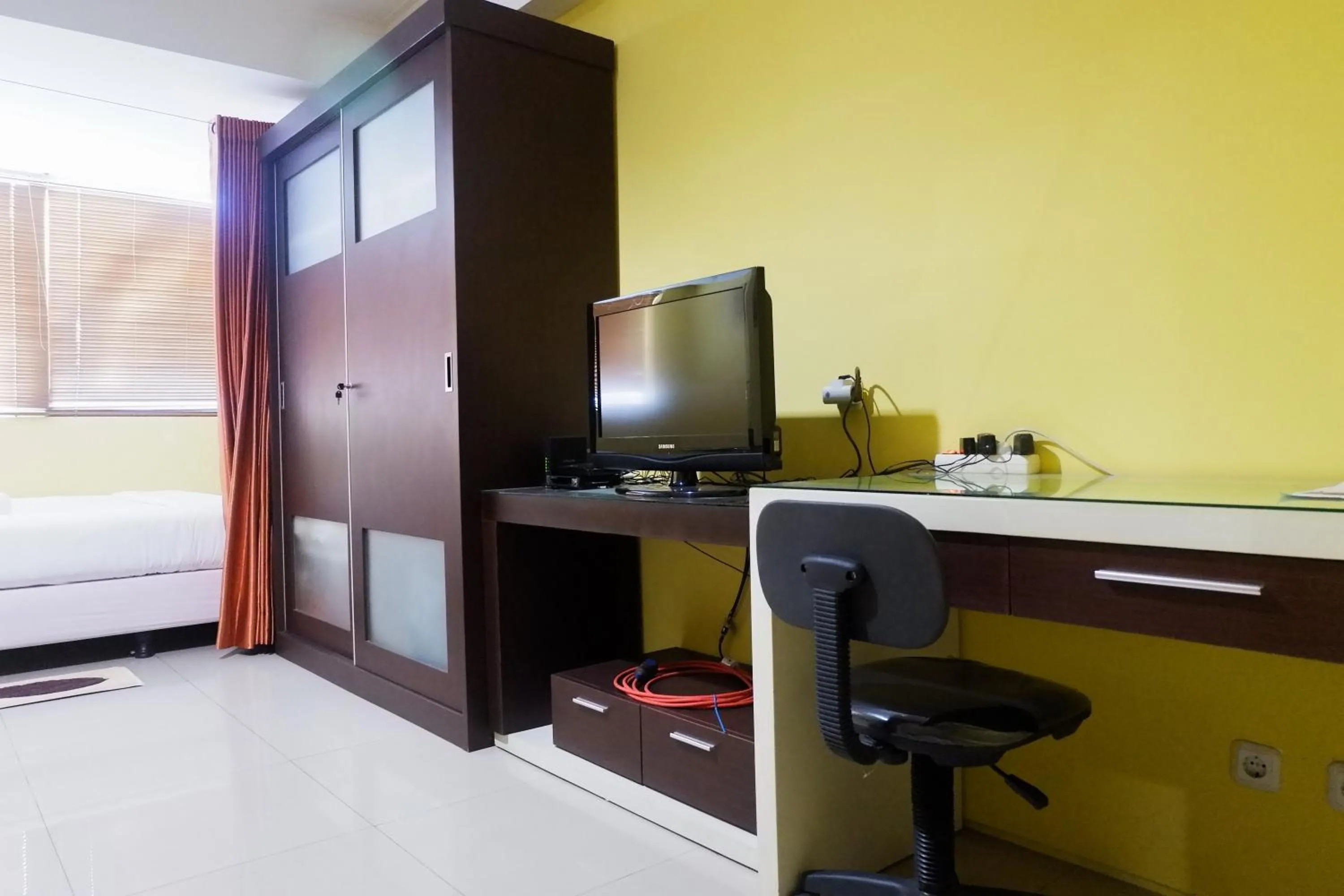 Comfy Studio at High Point Serviced Apartment By Travelio