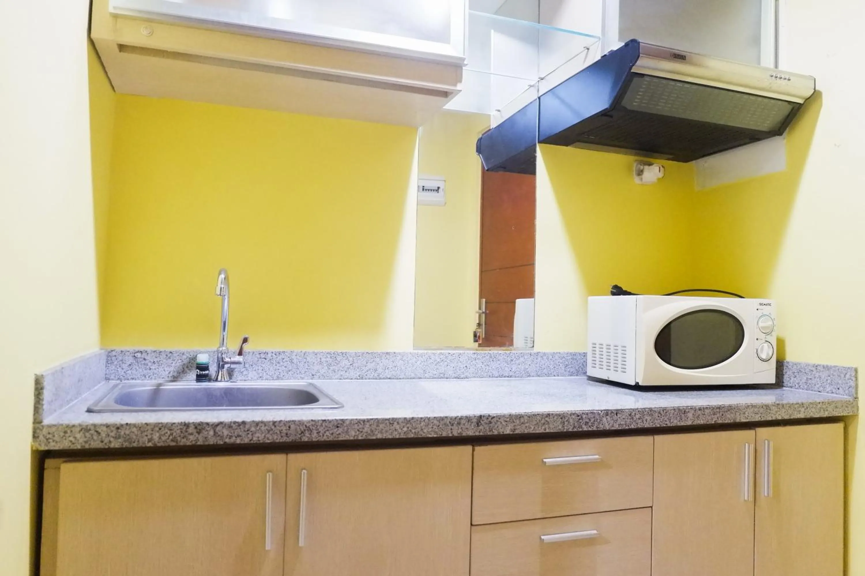 Comfy Studio at High Point Serviced Apartment By Travelio