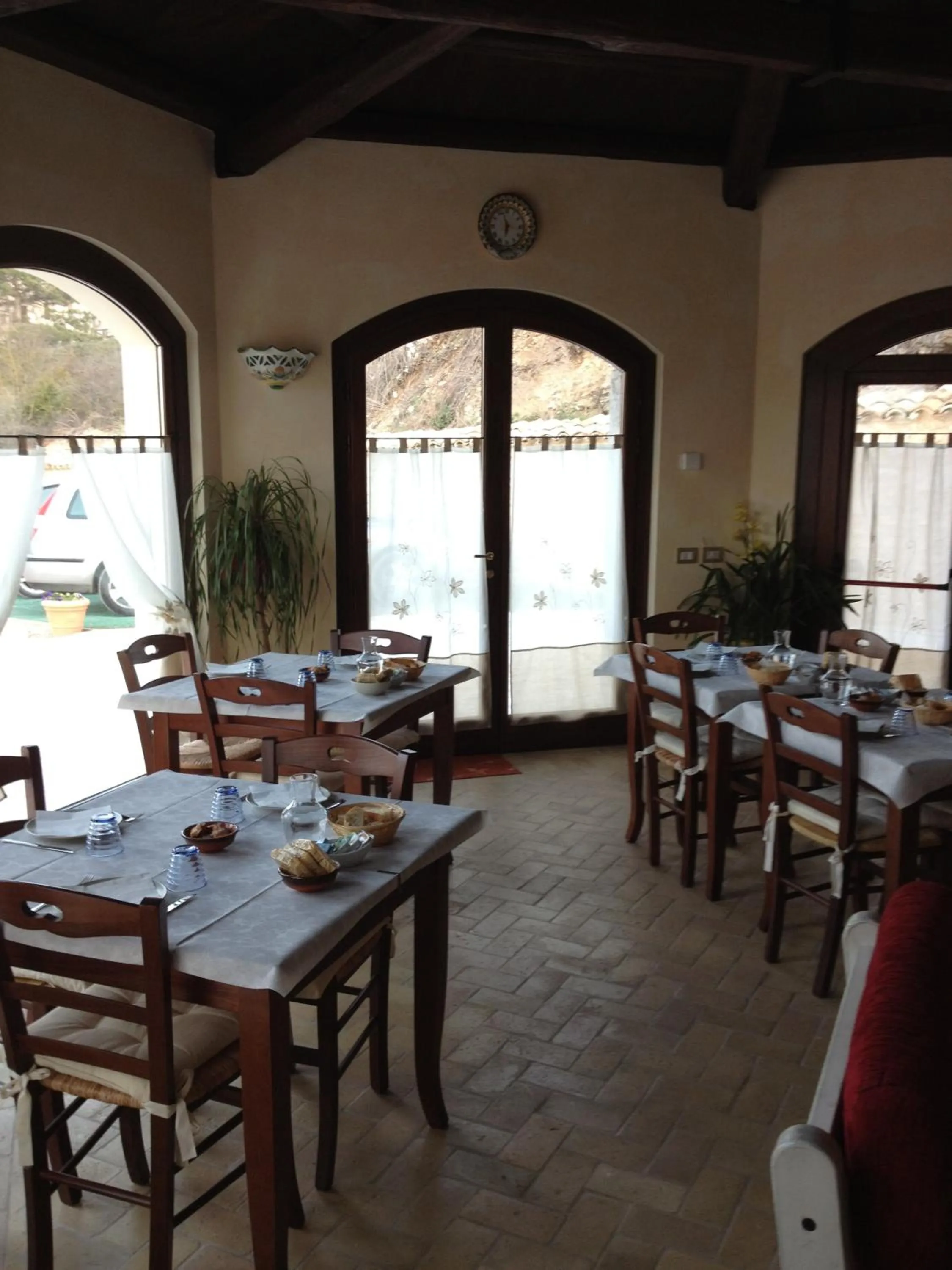 Restaurant/places to eat in il casale san martino
