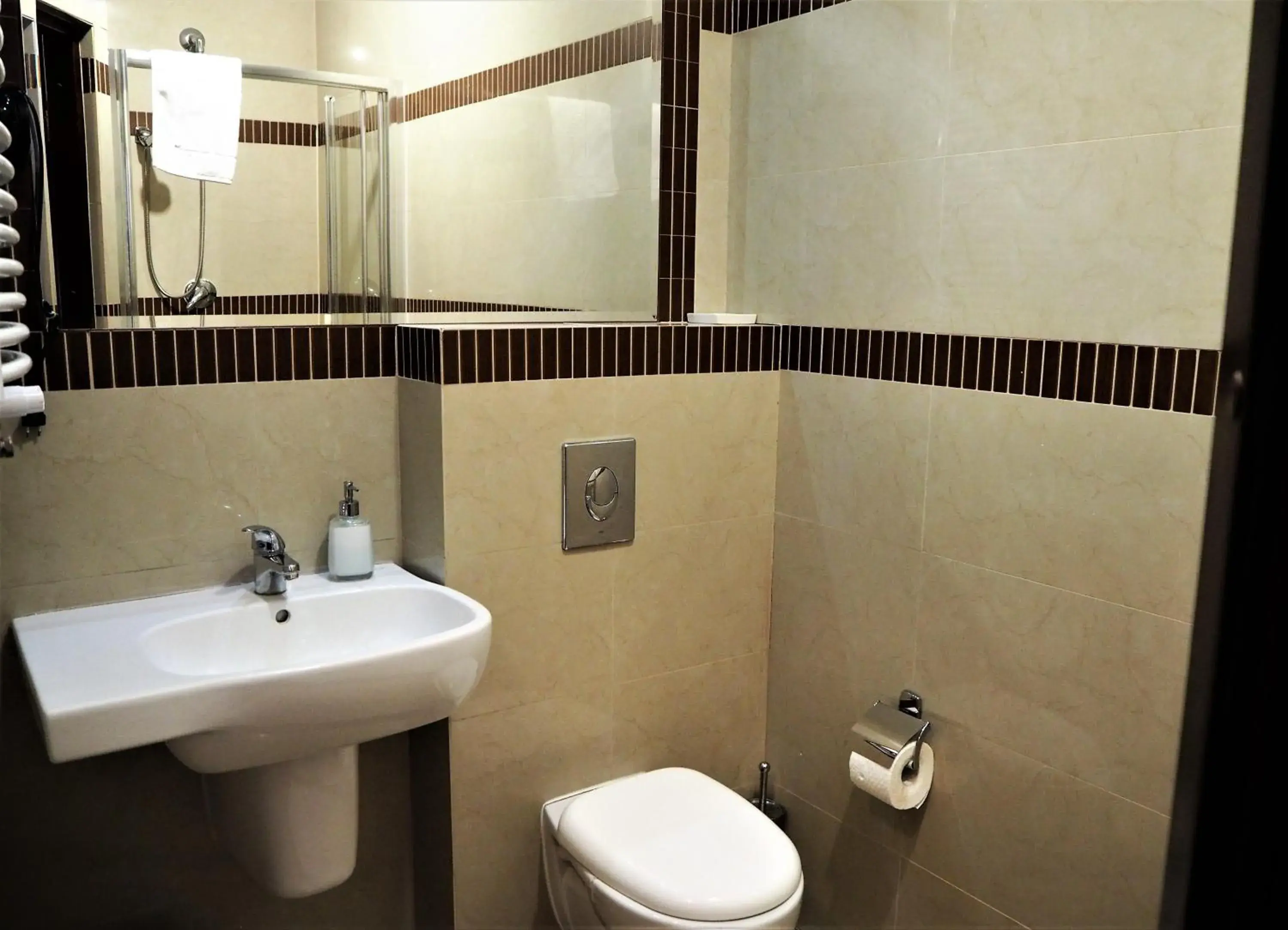 Classic Single Room with Shower in Villa Masoneria Classic Single Room with Shower in Villa Masoneria