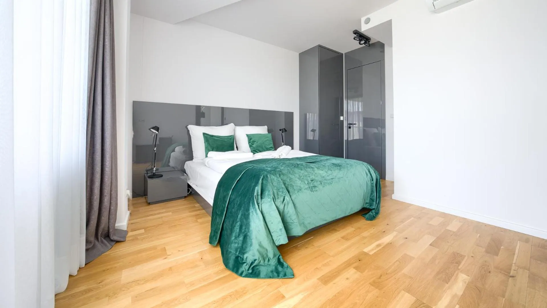 Bed in Seaside Kołobrzeg, Sun & Snow