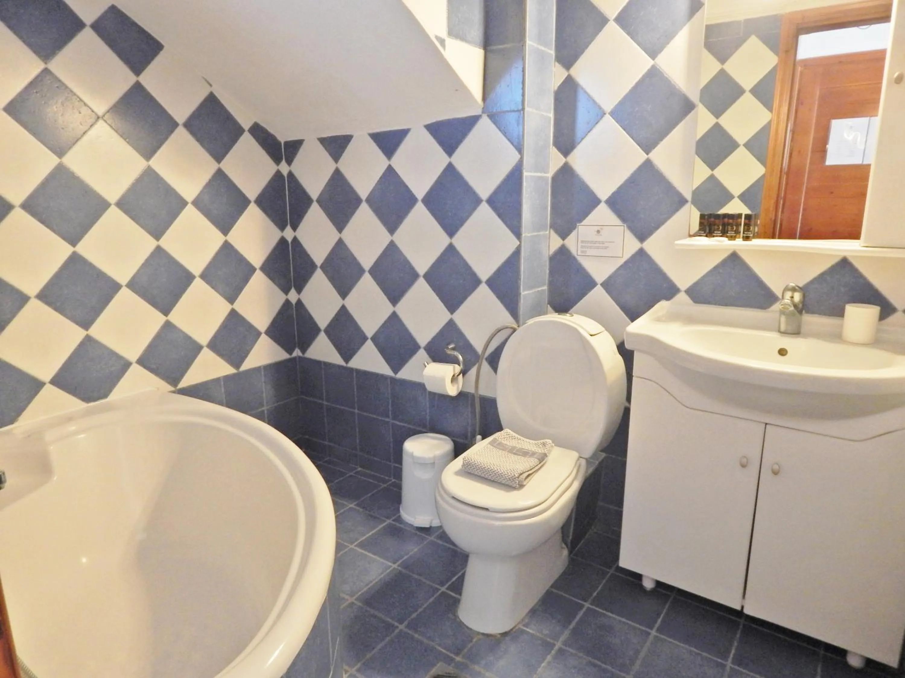 Bathroom in Hotel Pilalidis