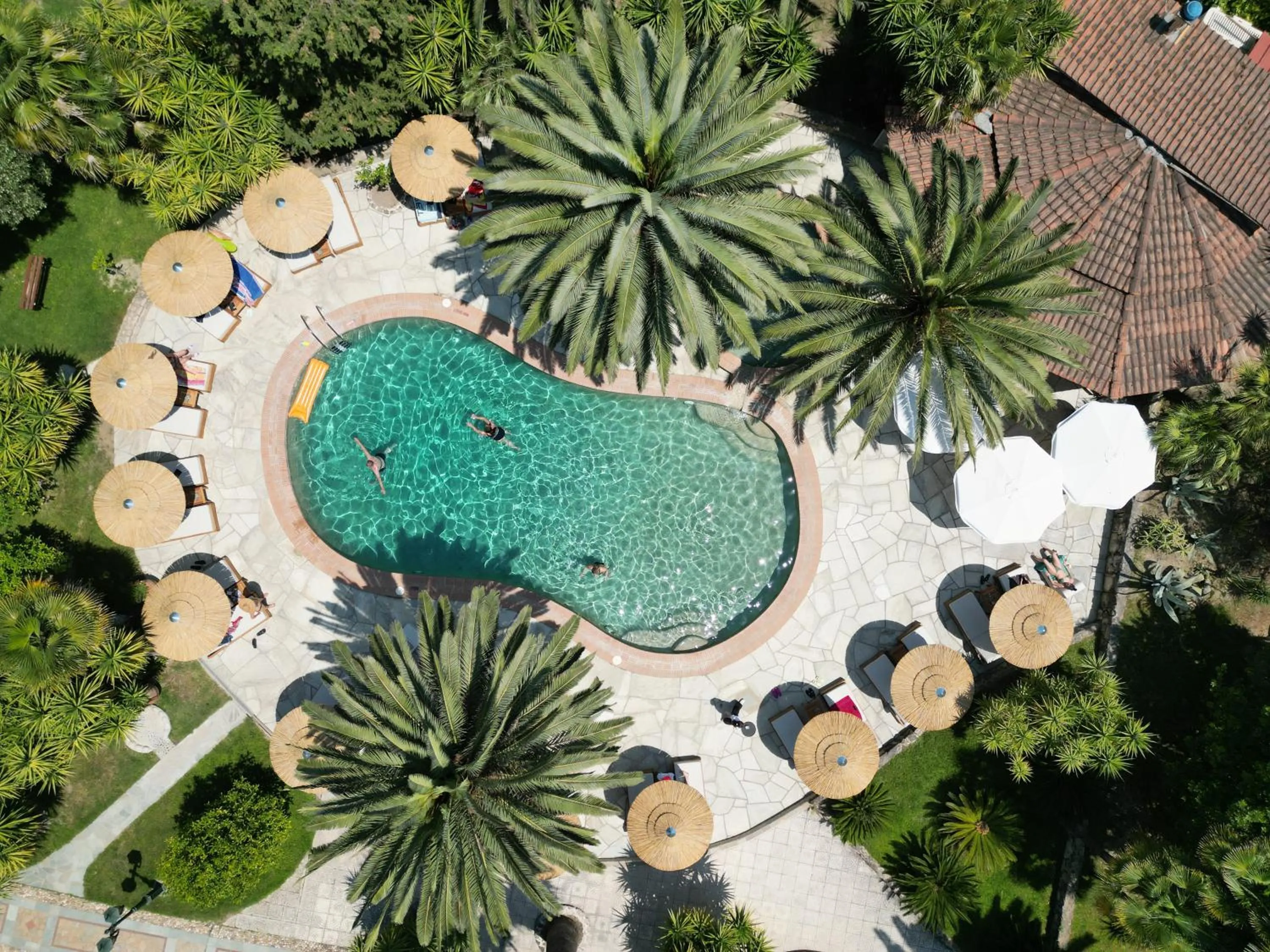 Swimming pool in Hotel Pilalidis
