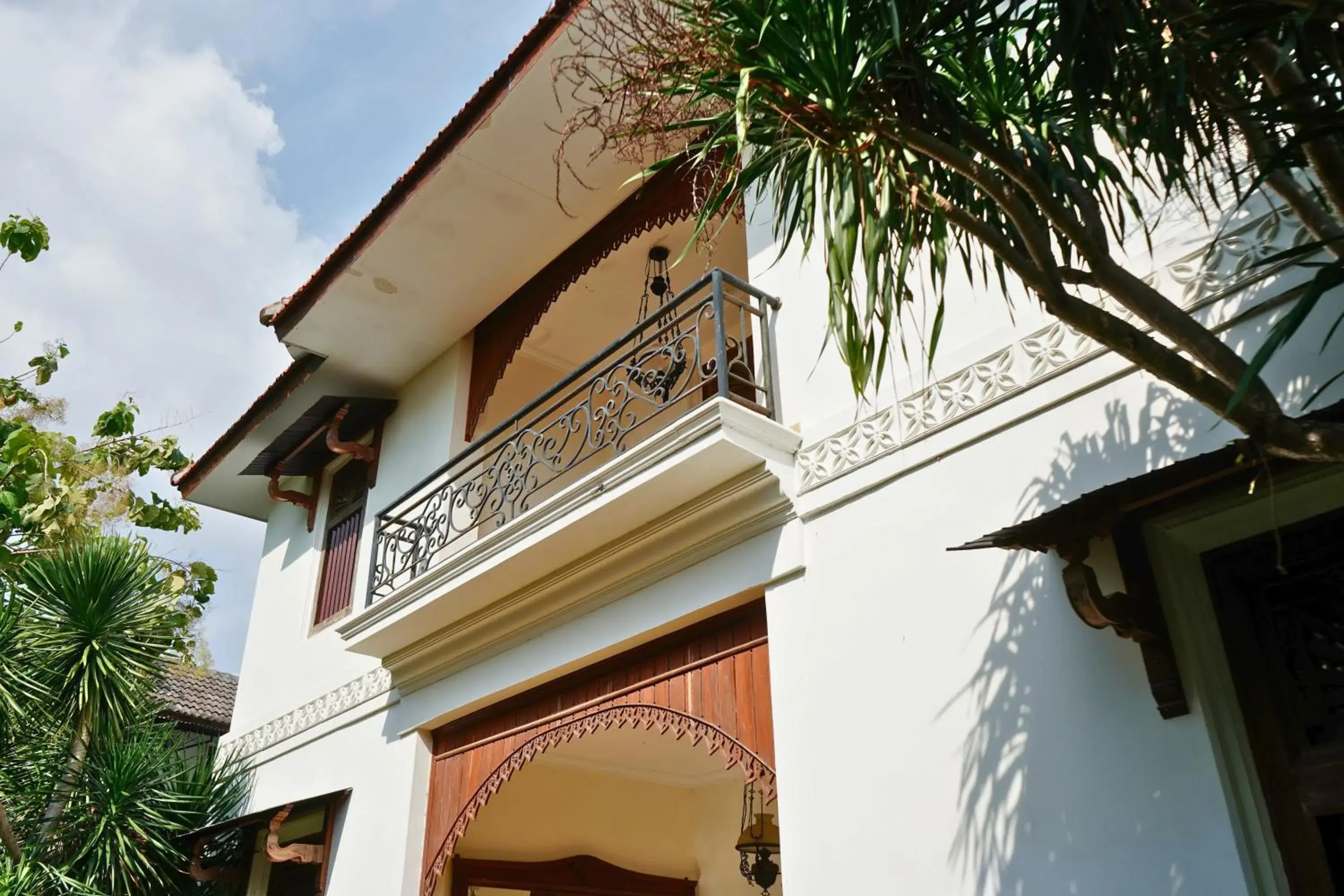 Property building in The Mangkoro Hotel by Sinergi Property building in The Mangkoro Hotel by Sinergi