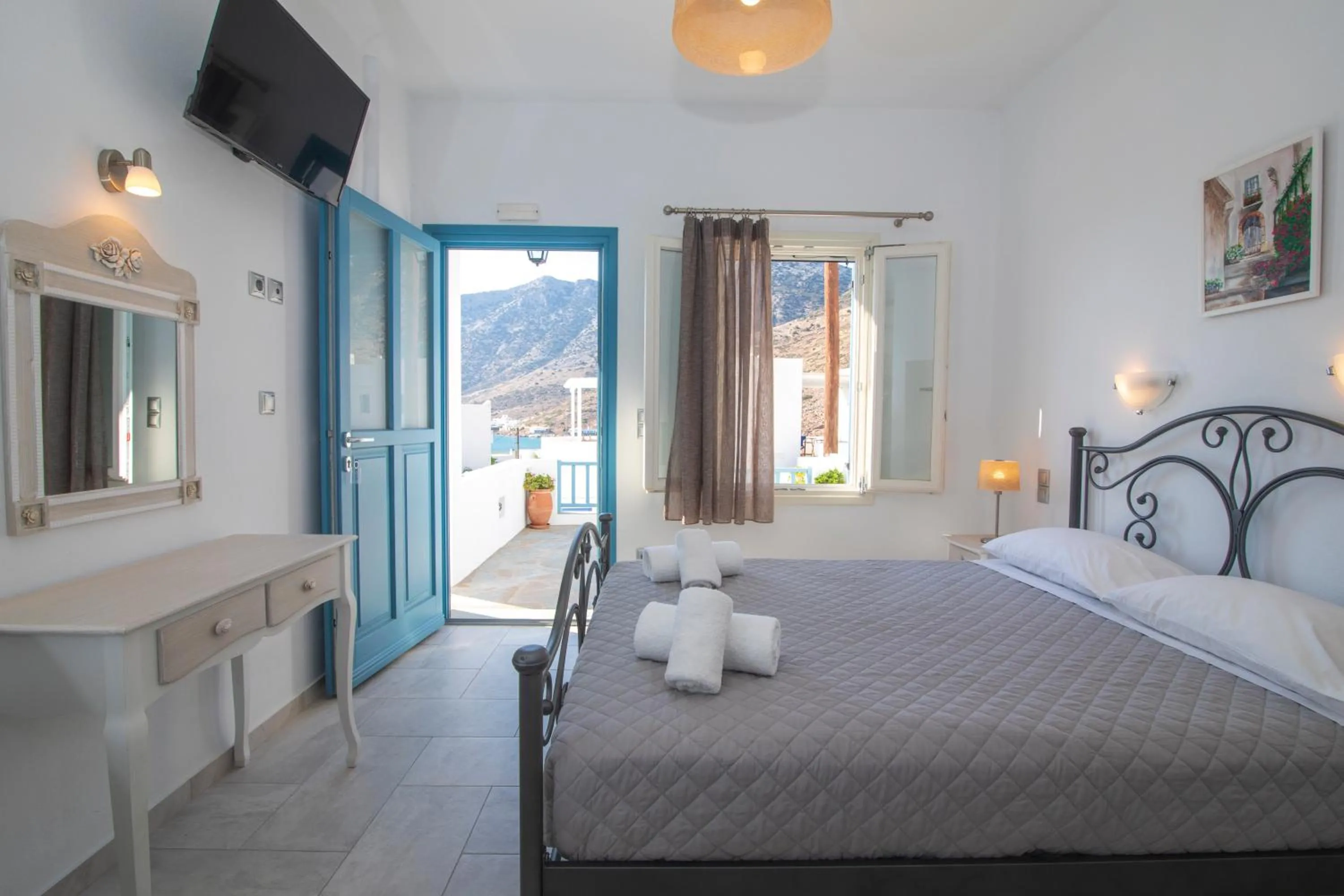 Bed in KAMARADO STUDIOS