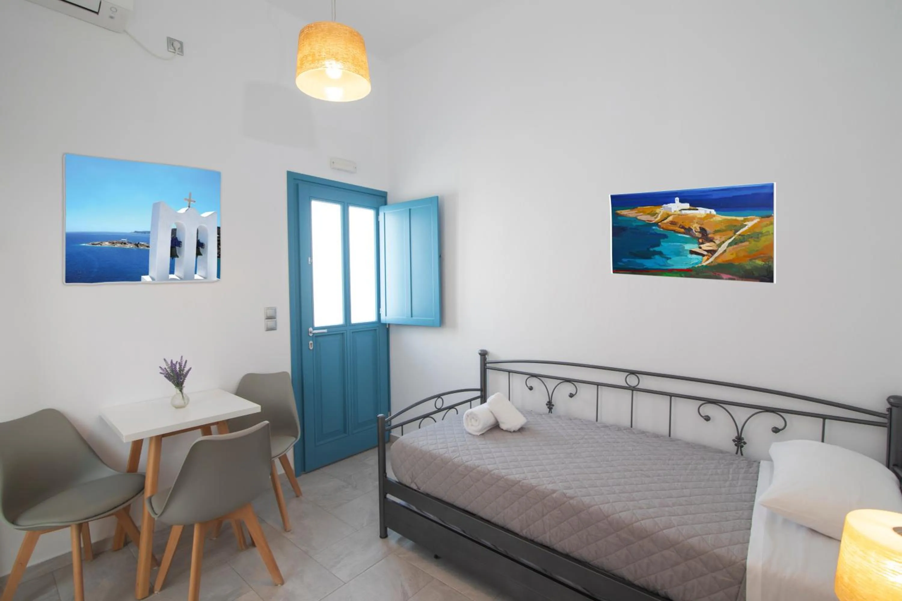 Bed in KAMARADO STUDIOS