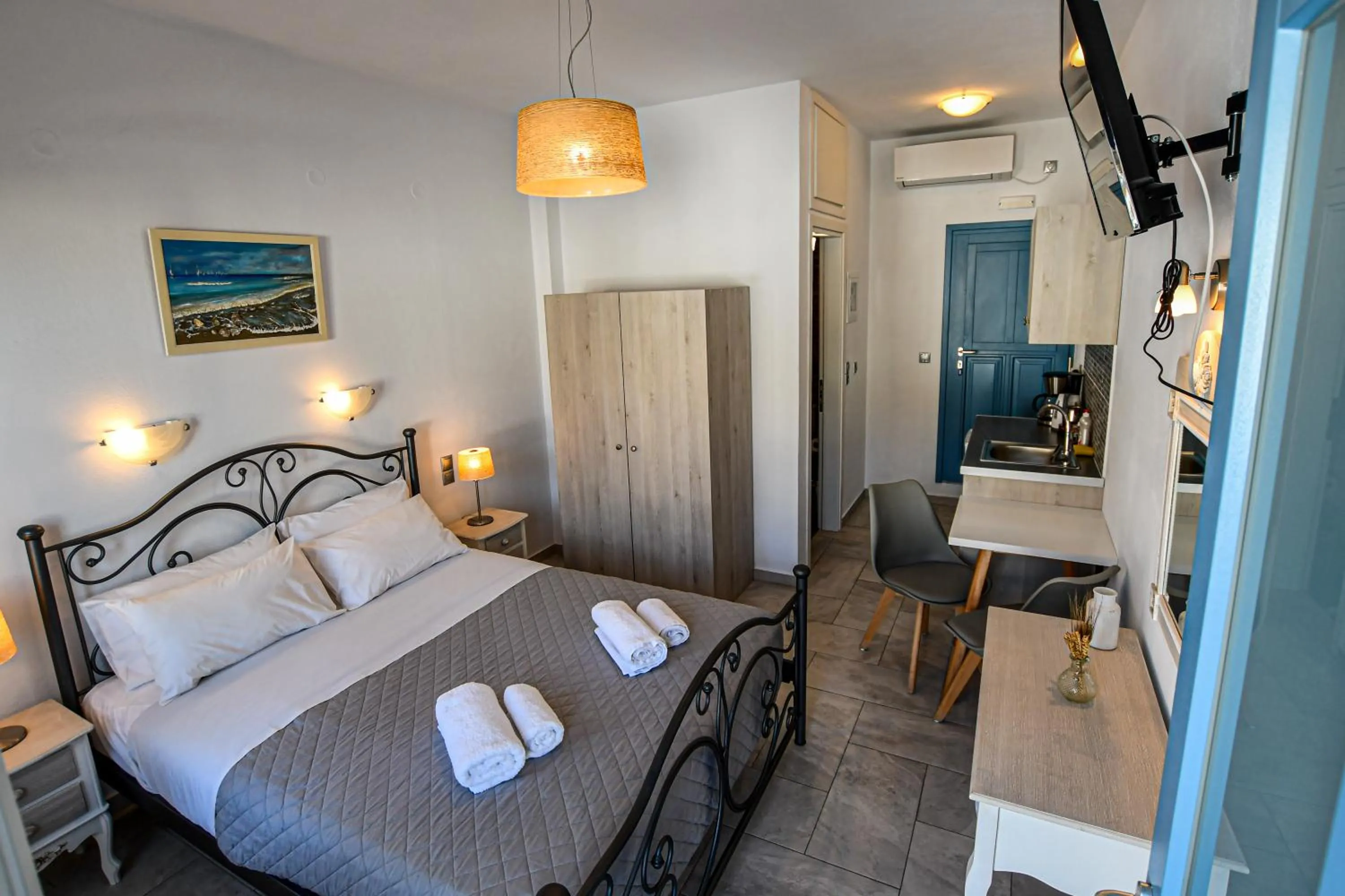 Bed in KAMARADO STUDIOS