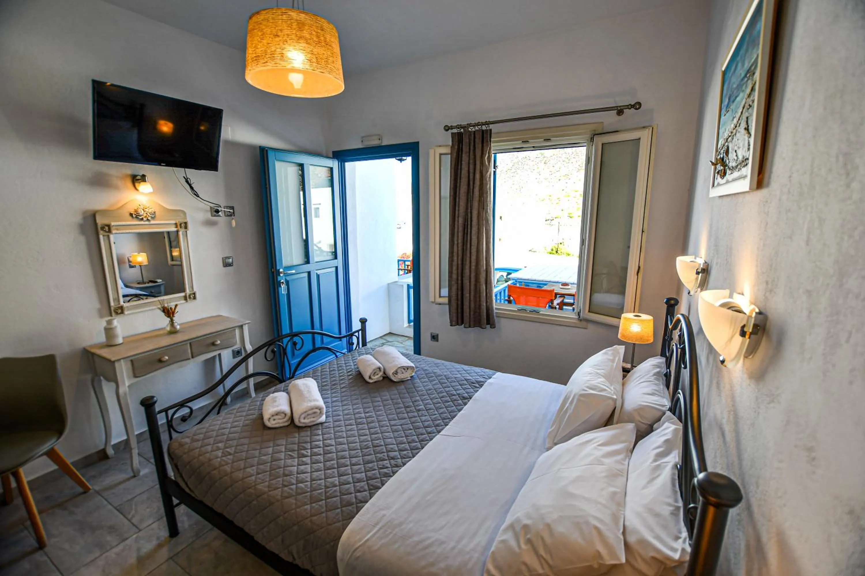 Bed in KAMARADO STUDIOS