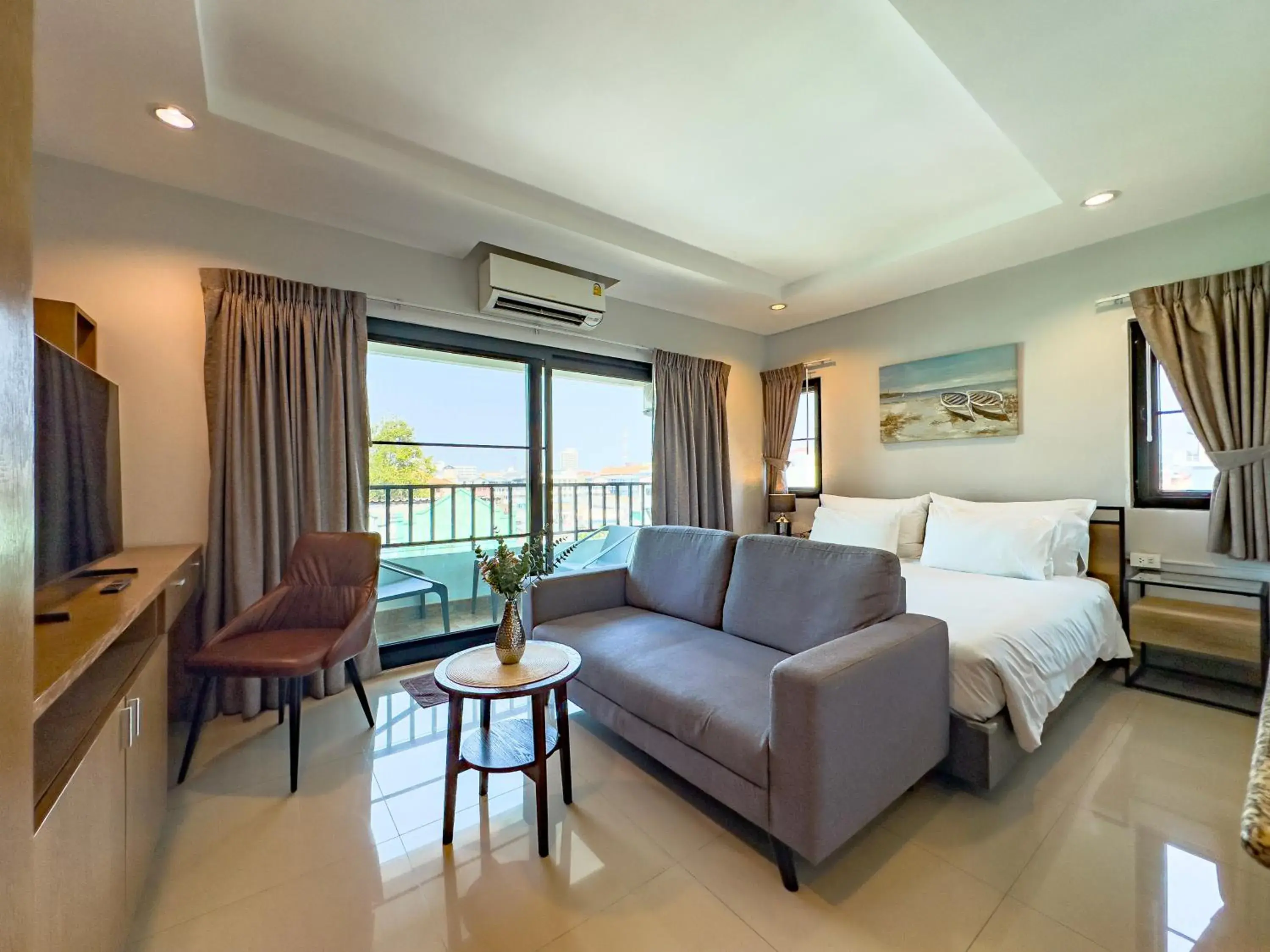 Bedroom, Bed in Nalanta Hotel Pattaya Bedroom, Bed in Nalanta Hotel Pattaya