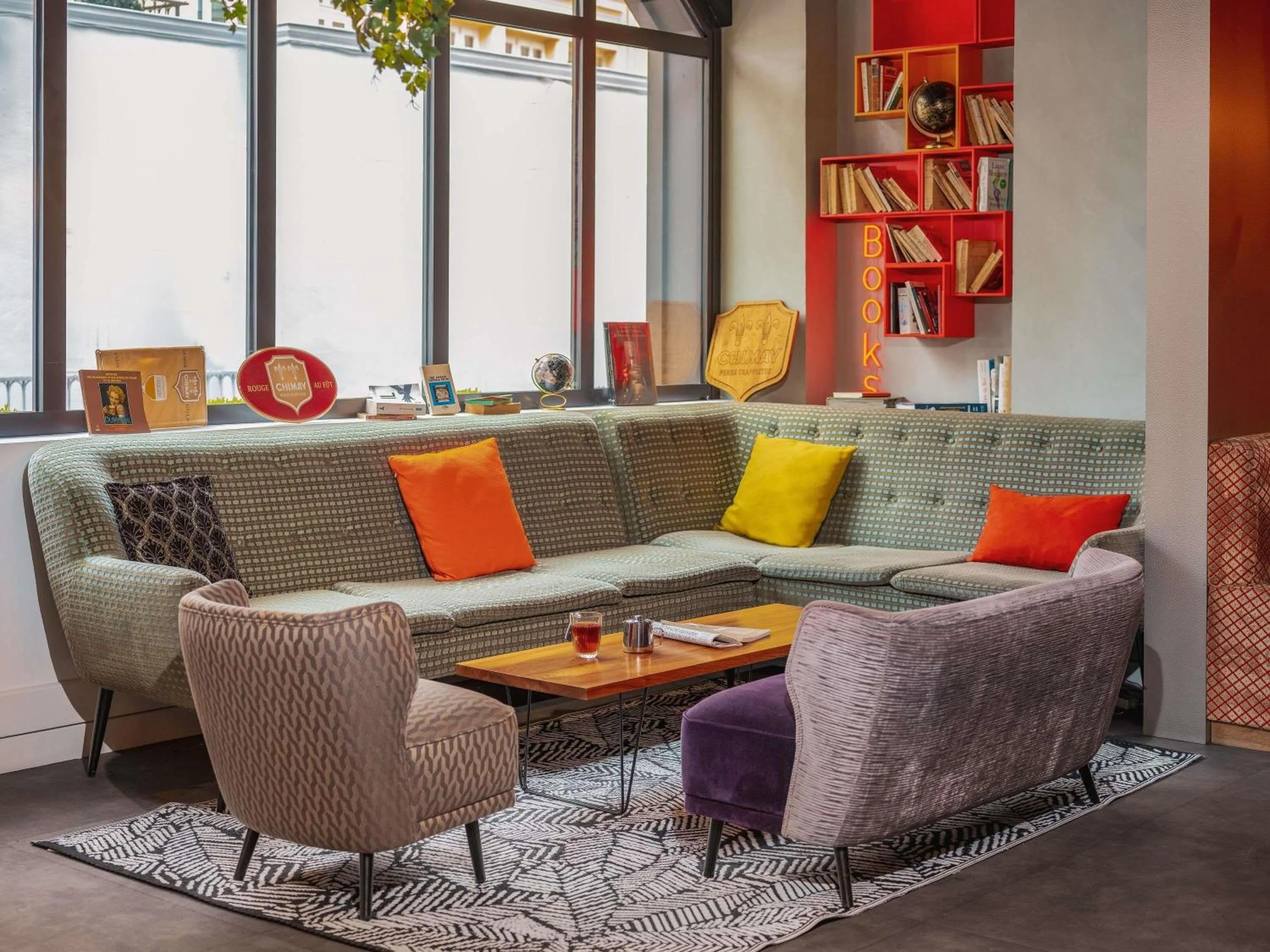 Property building in Hôtel Mercure Paris Centre Gare Montparnasse