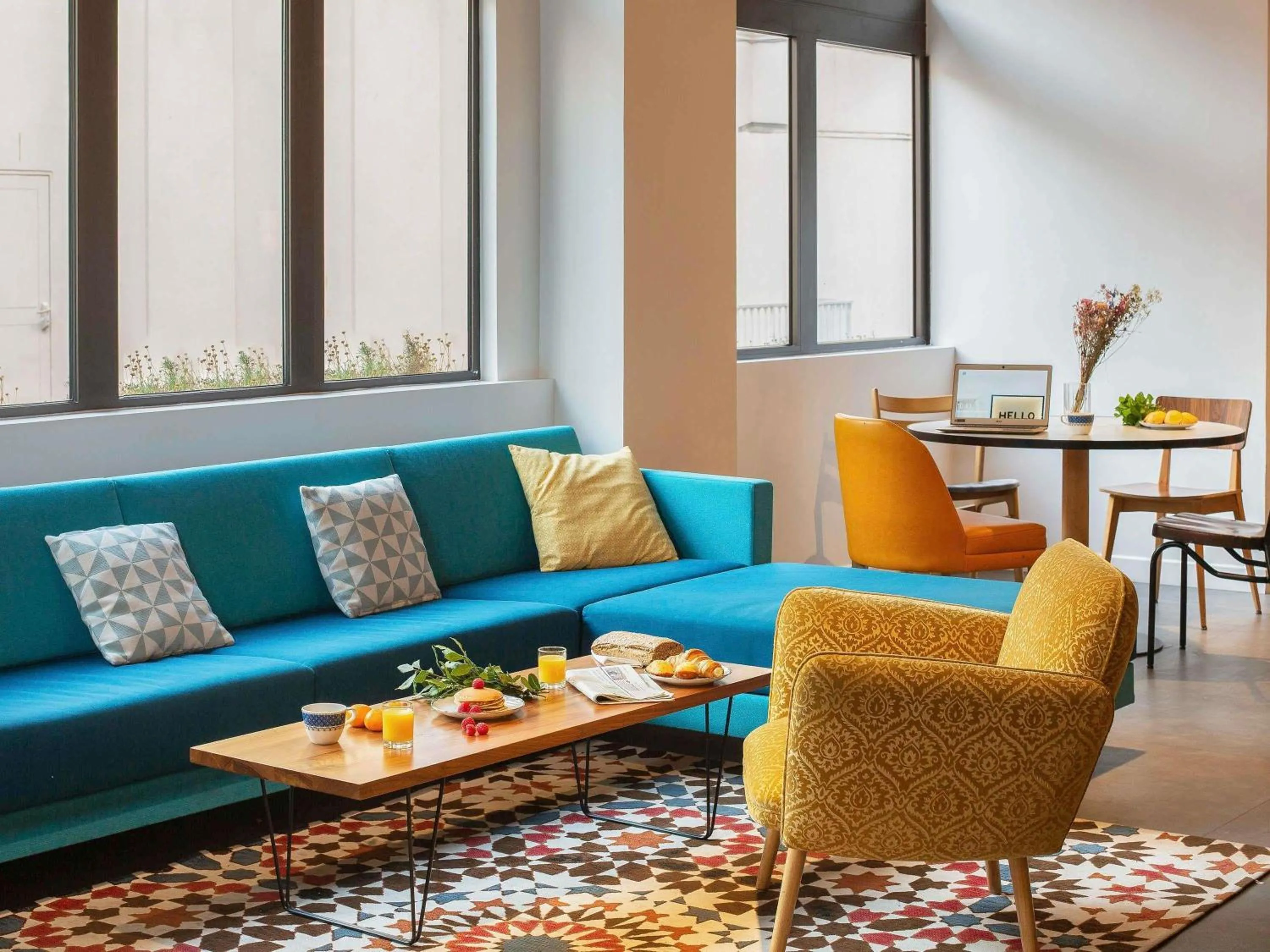 Restaurant/places to eat in Hôtel Mercure Paris Centre Gare Montparnasse