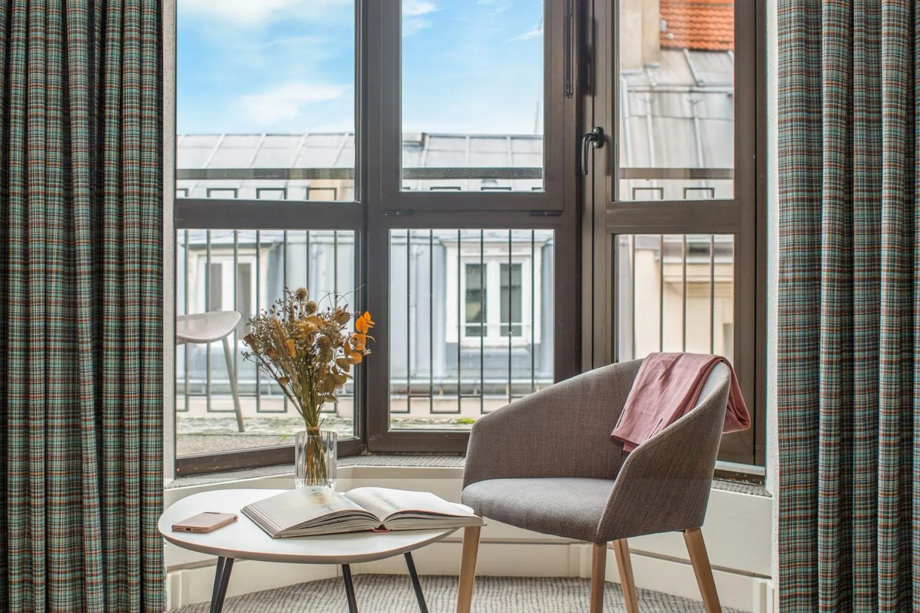 View (from property/room) in Hôtel Mercure Paris Centre Gare Montparnasse