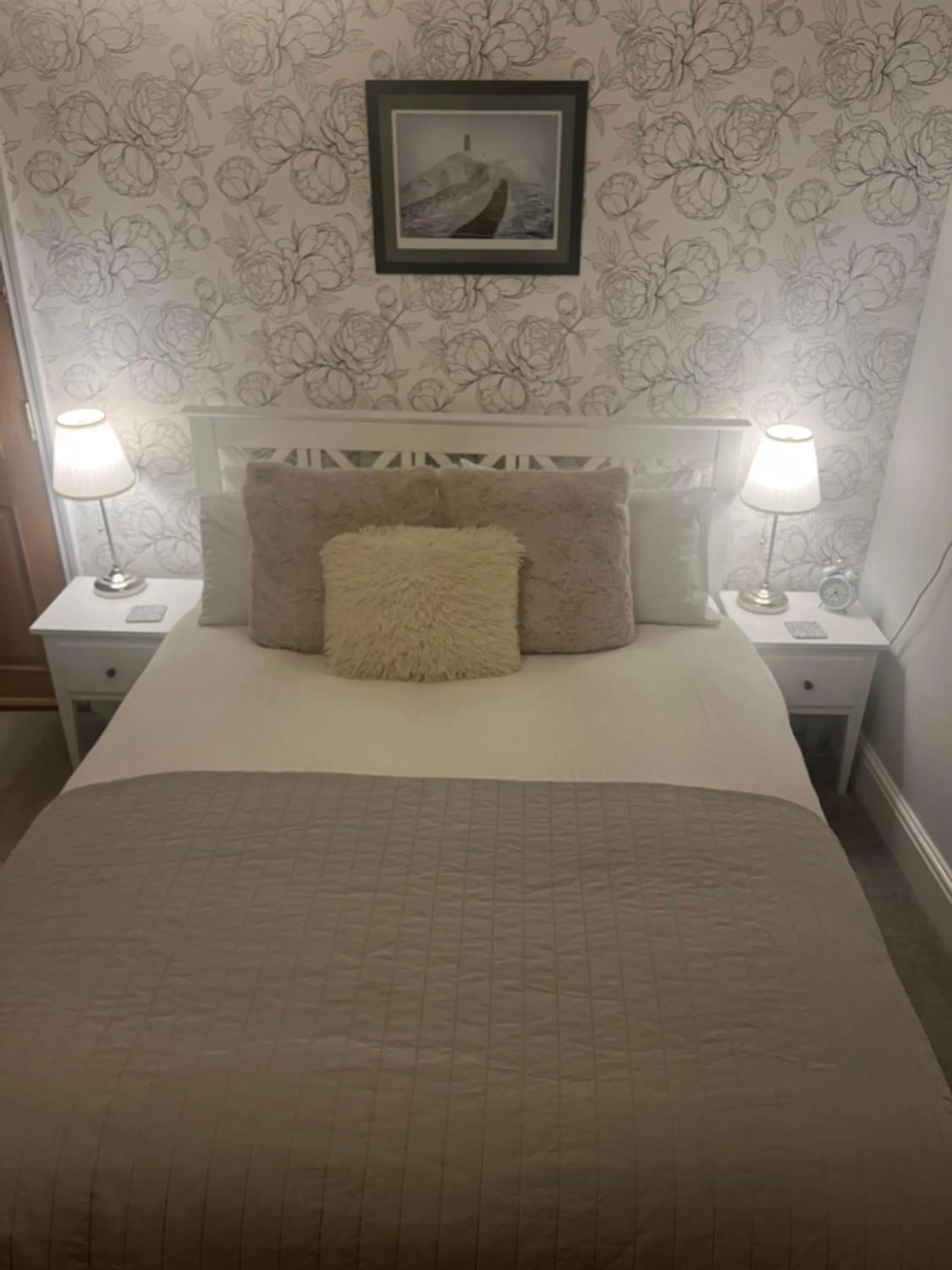 Bed in The Glastonbury Townhouse B&B