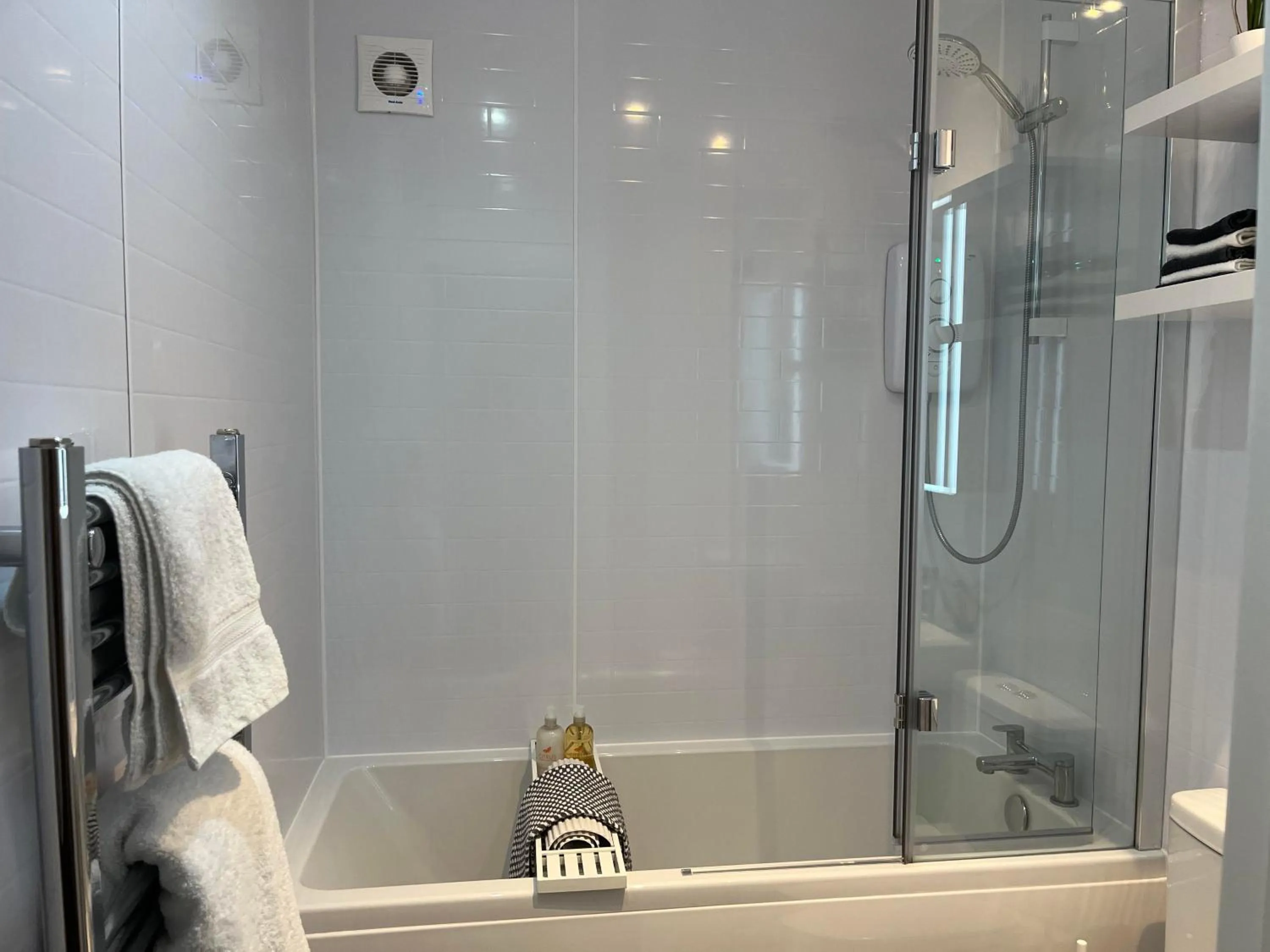 Parking in The Glastonbury Townhouse B&B